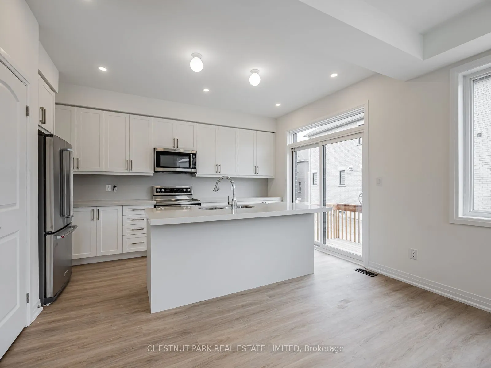 41 Robert Eaton Avenue