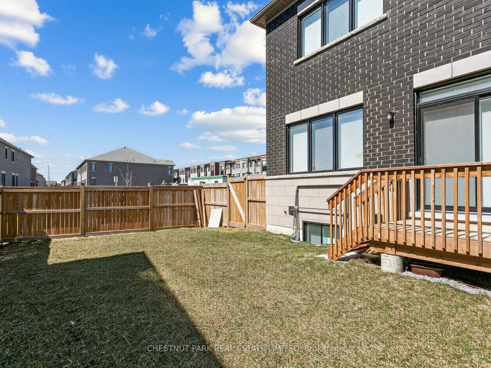 41 Robert Eaton Avenue
