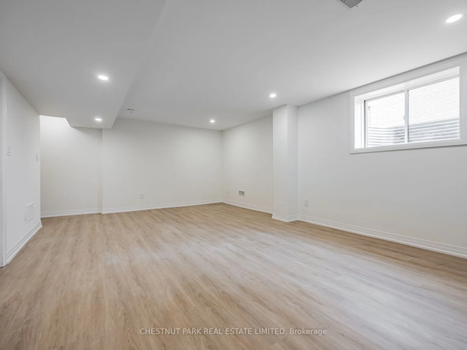 41 Robert Eaton Avenue