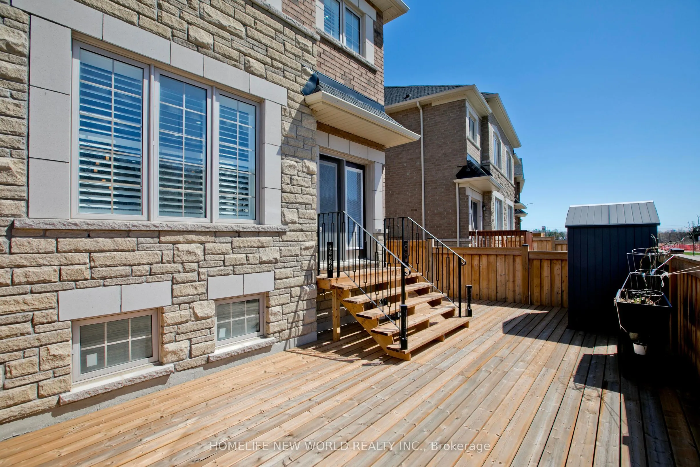 42 RYLER Way