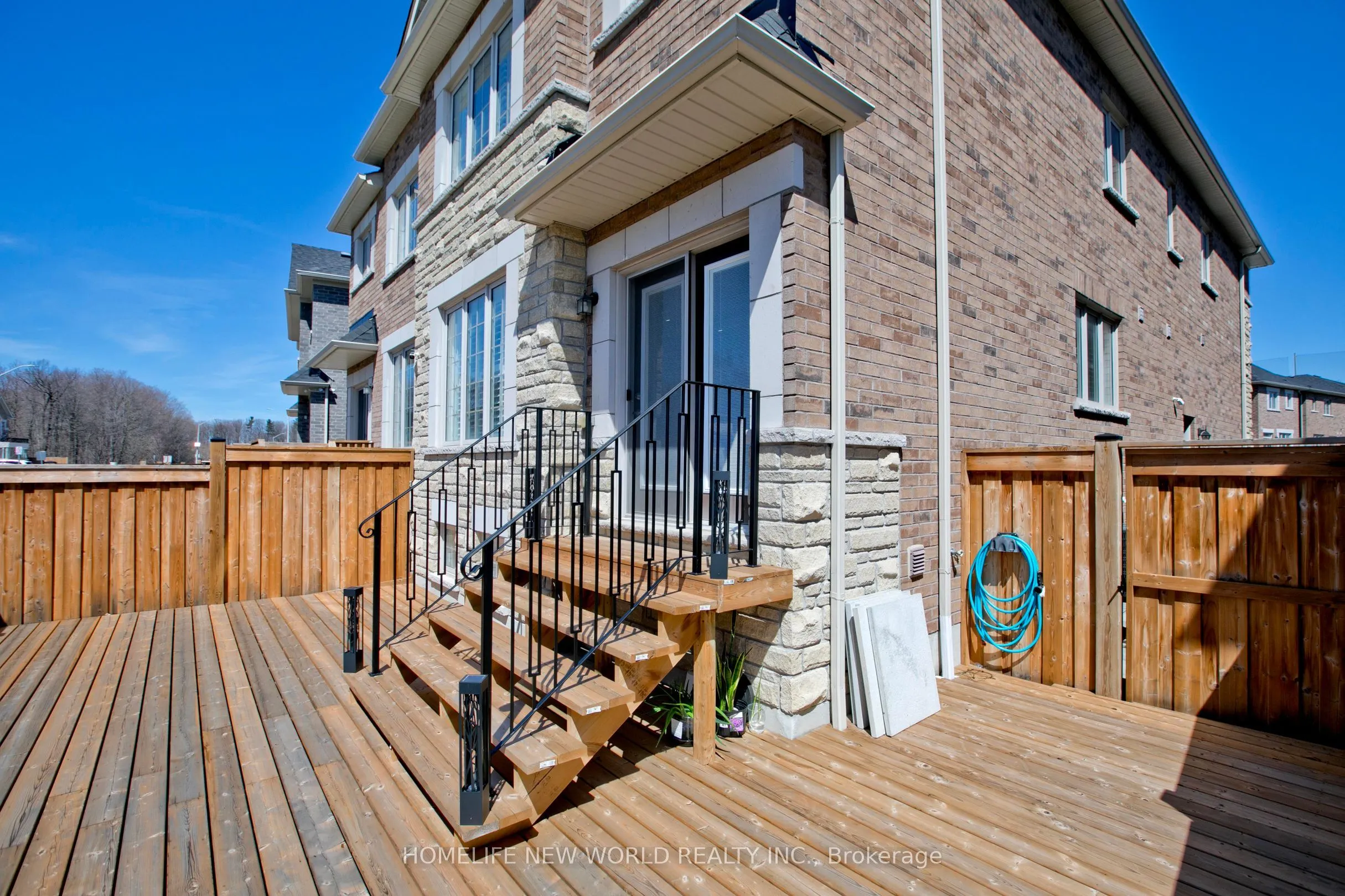 42 RYLER Way