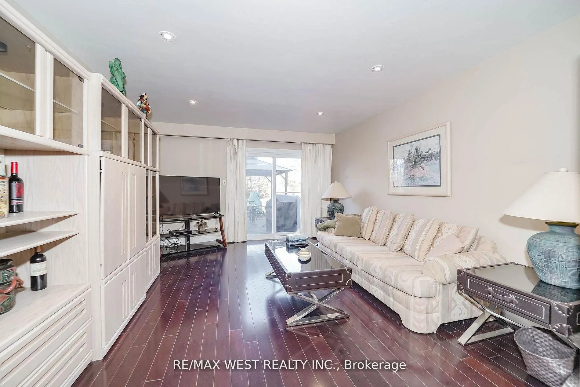 5949 Concession 6 Road