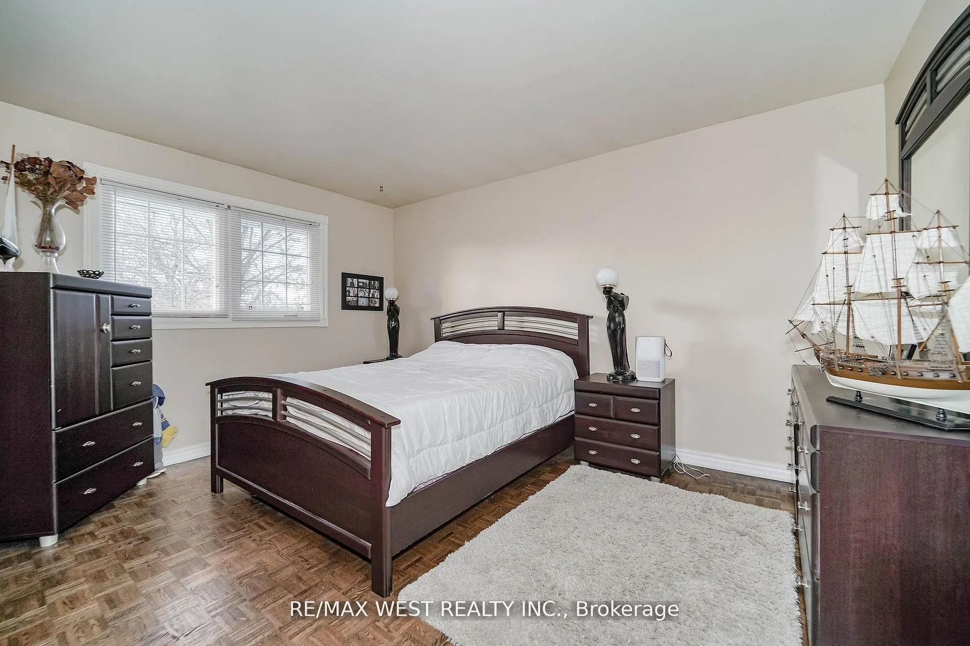 5949 Concession 6 Road