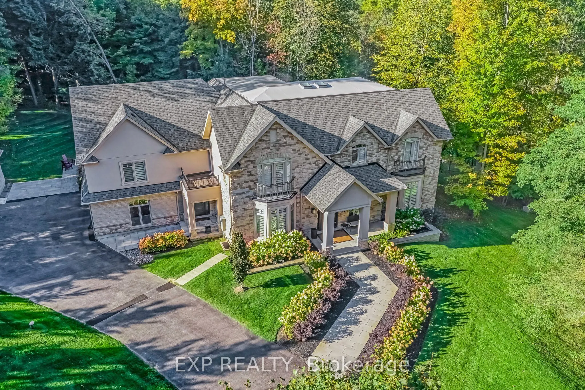 19 Glenhill Trail