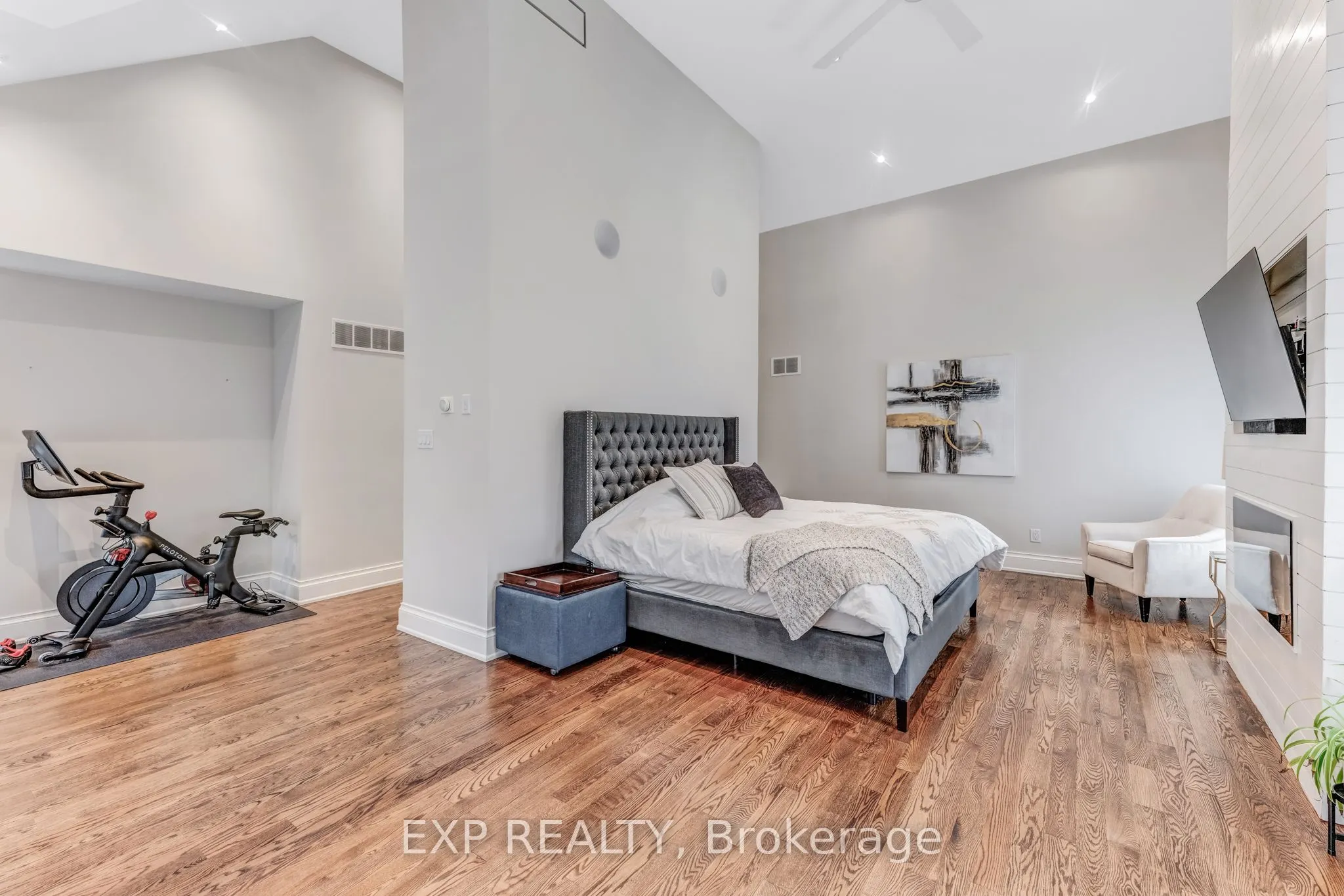 19 Glenhill Trail