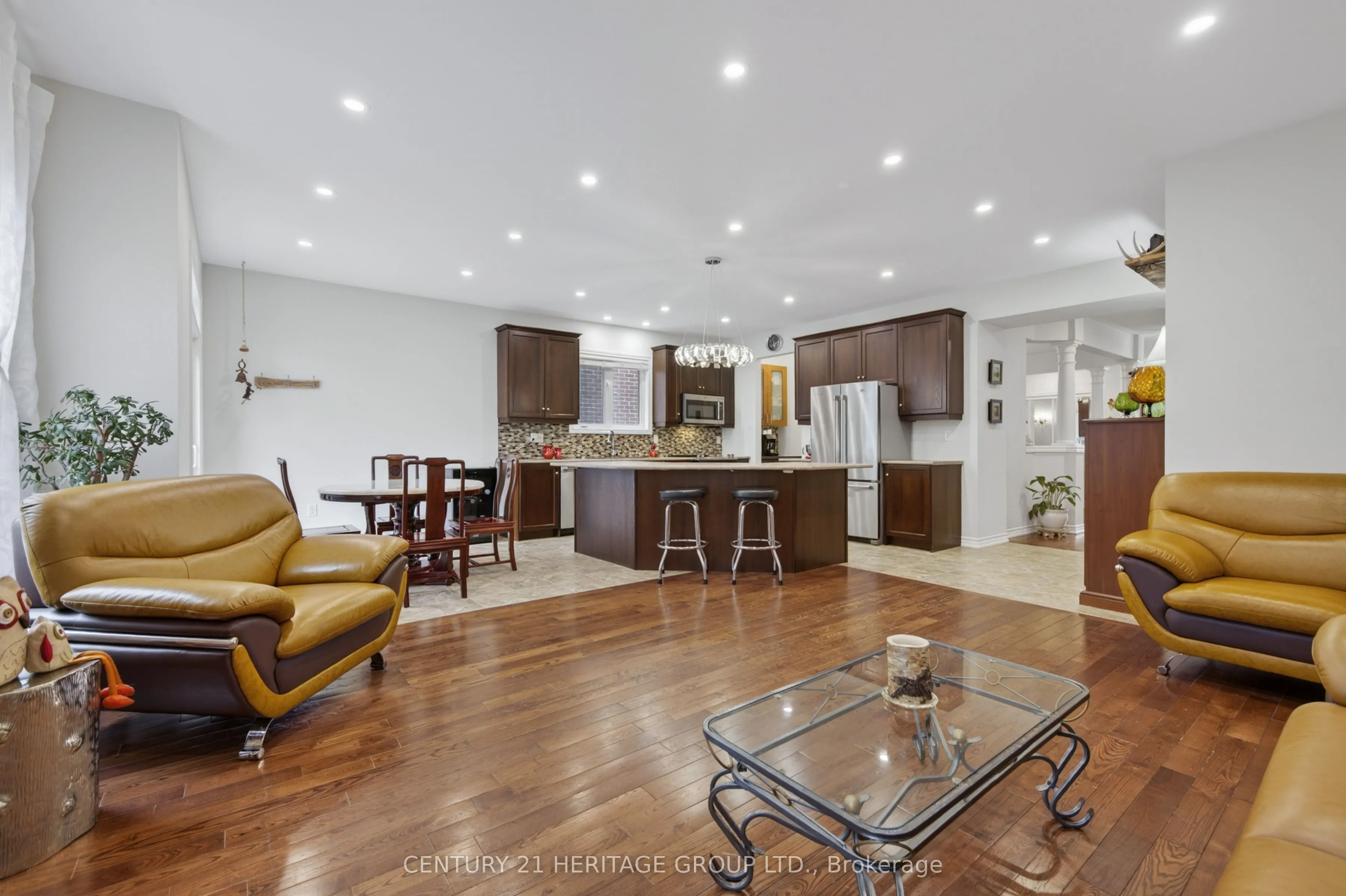 136 Riveredge Drive