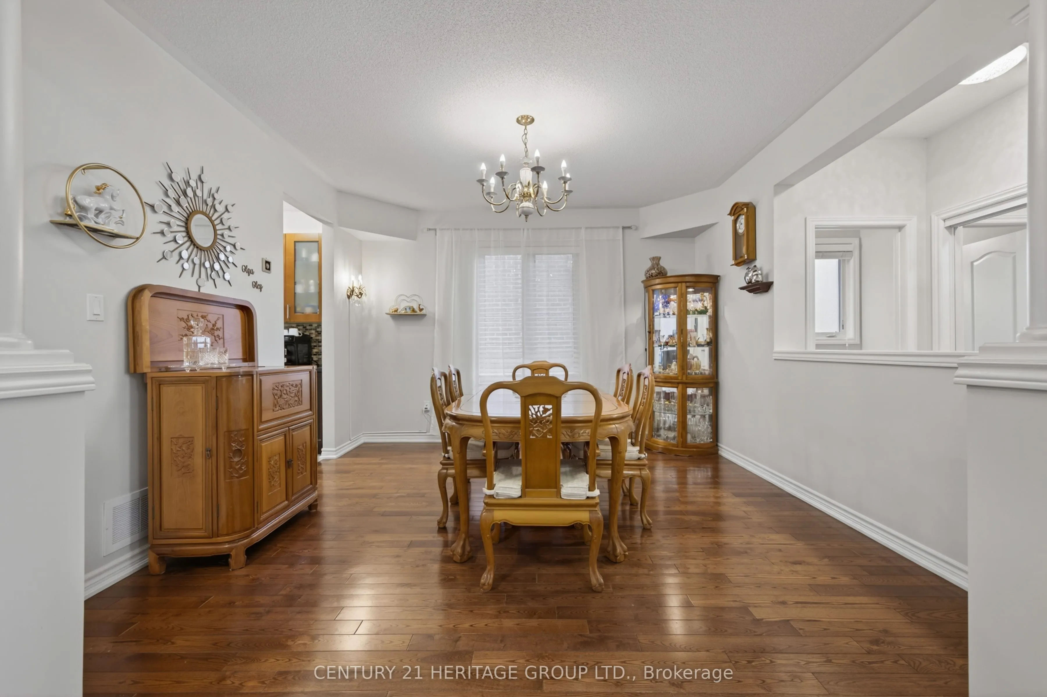 136 Riveredge Drive