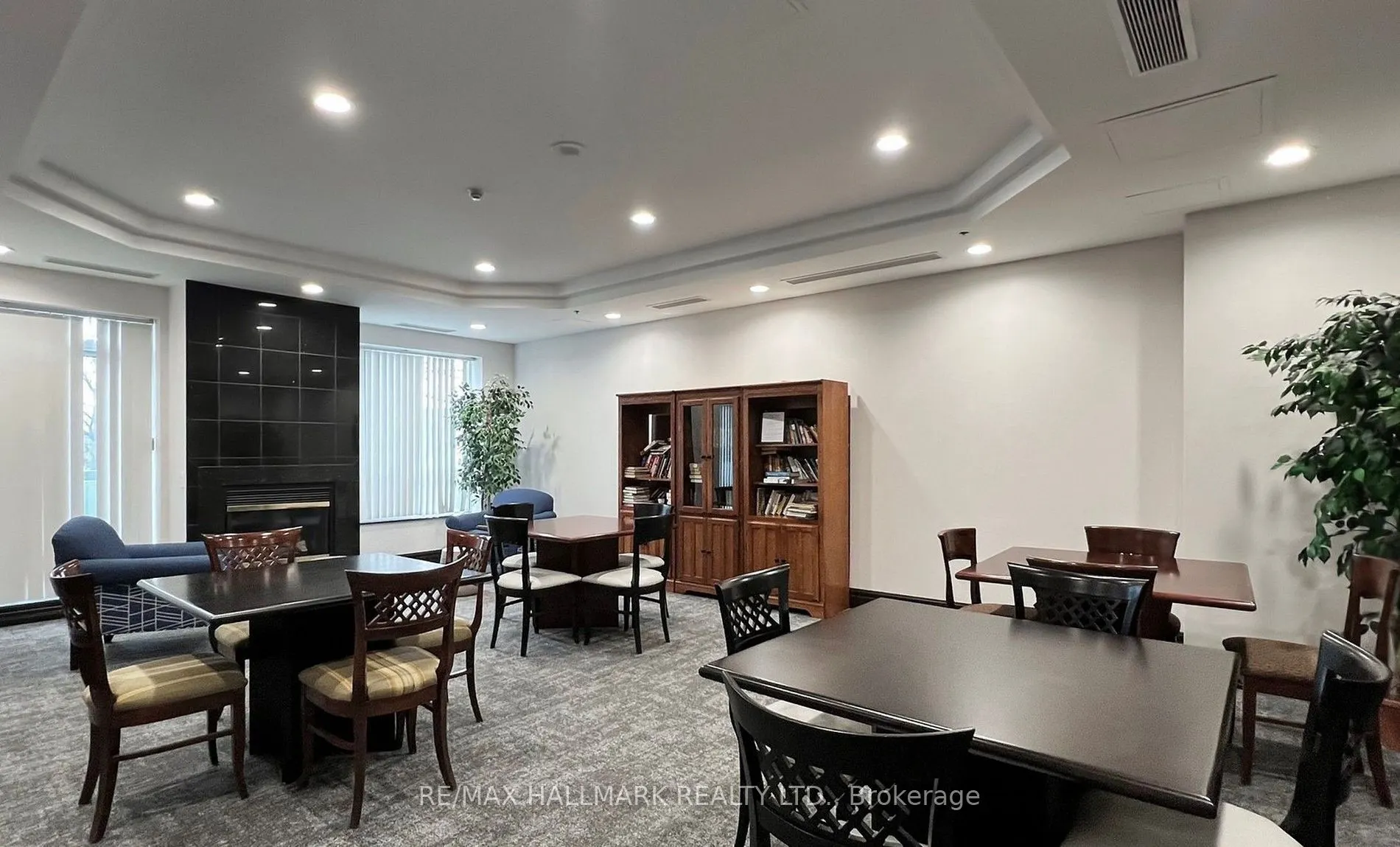 3 Ellesmere Street #215