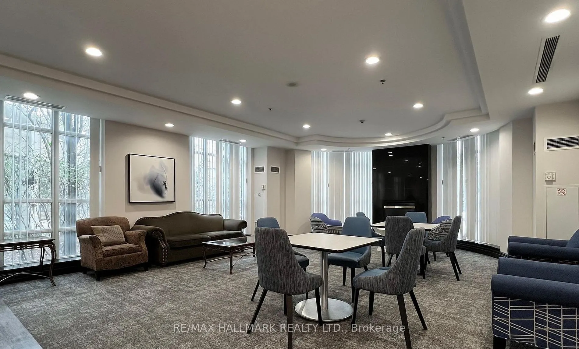3 Ellesmere Street #215
