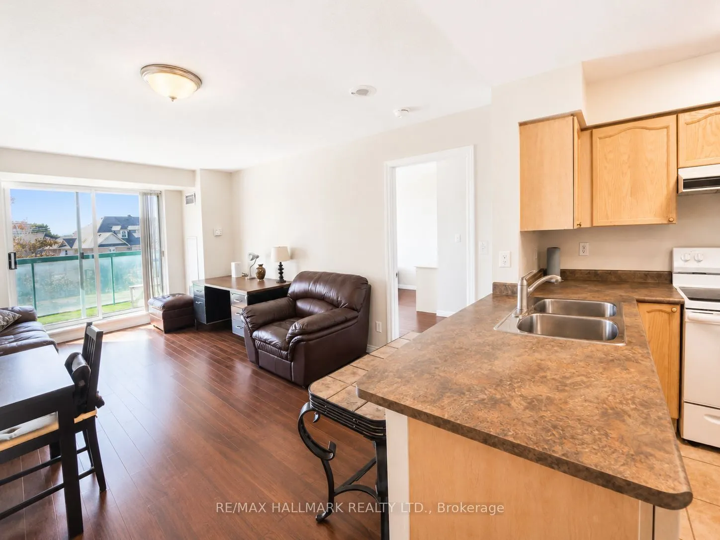 3 Ellesmere Street #215