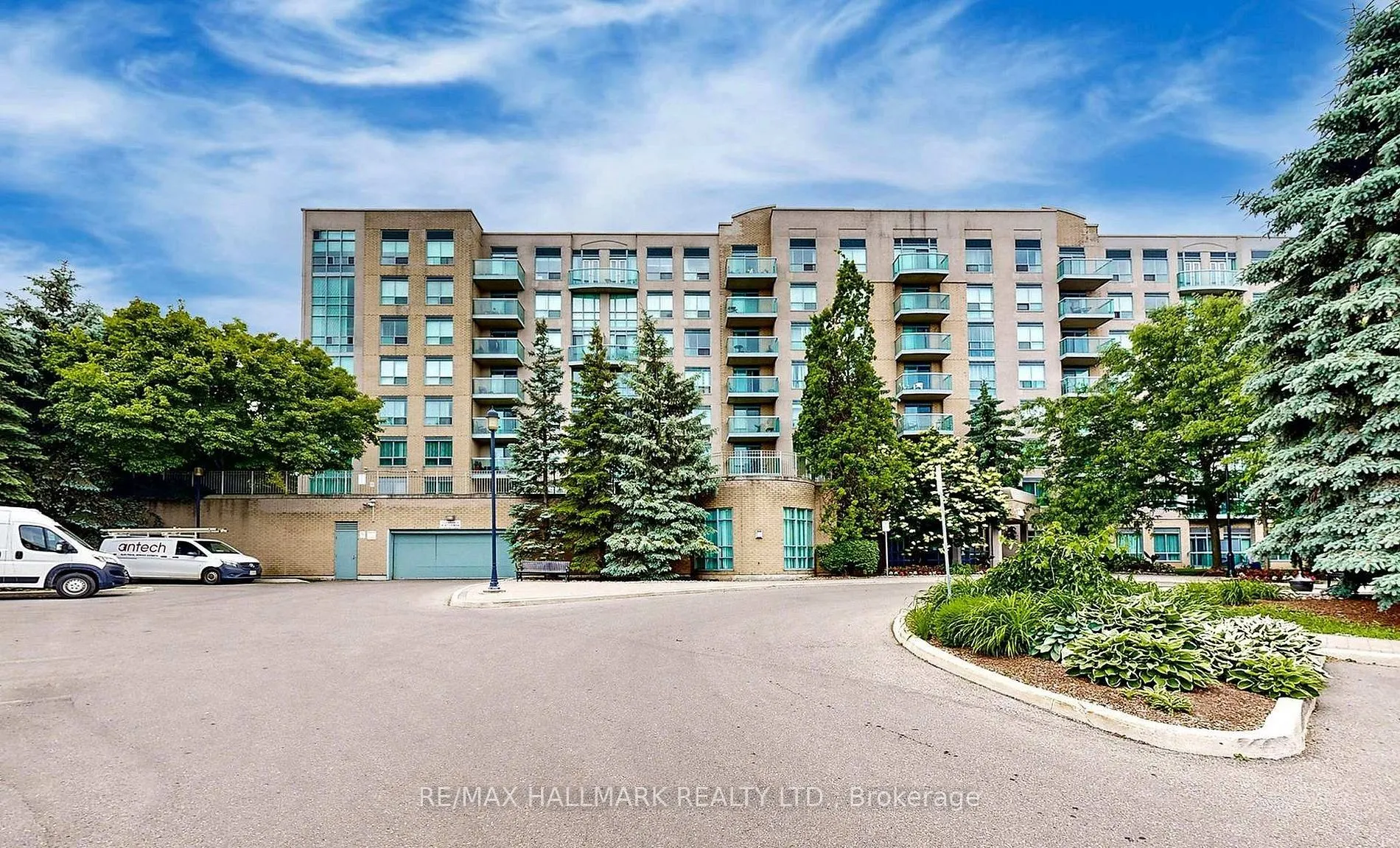 3 Ellesmere Street #215