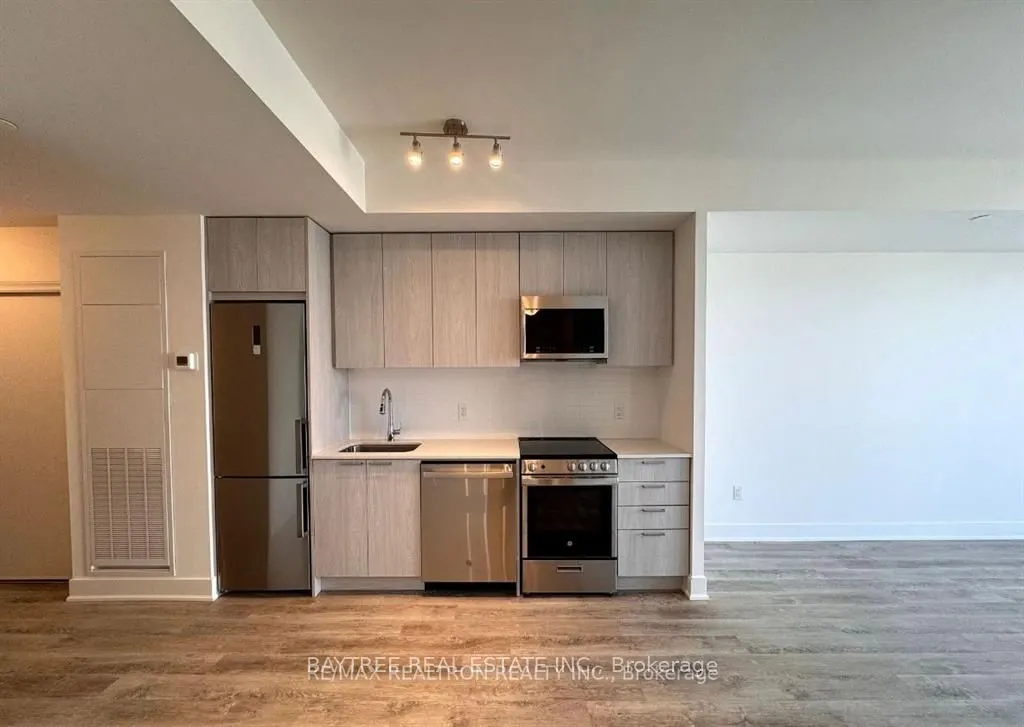 185 Deerfield Road #1205