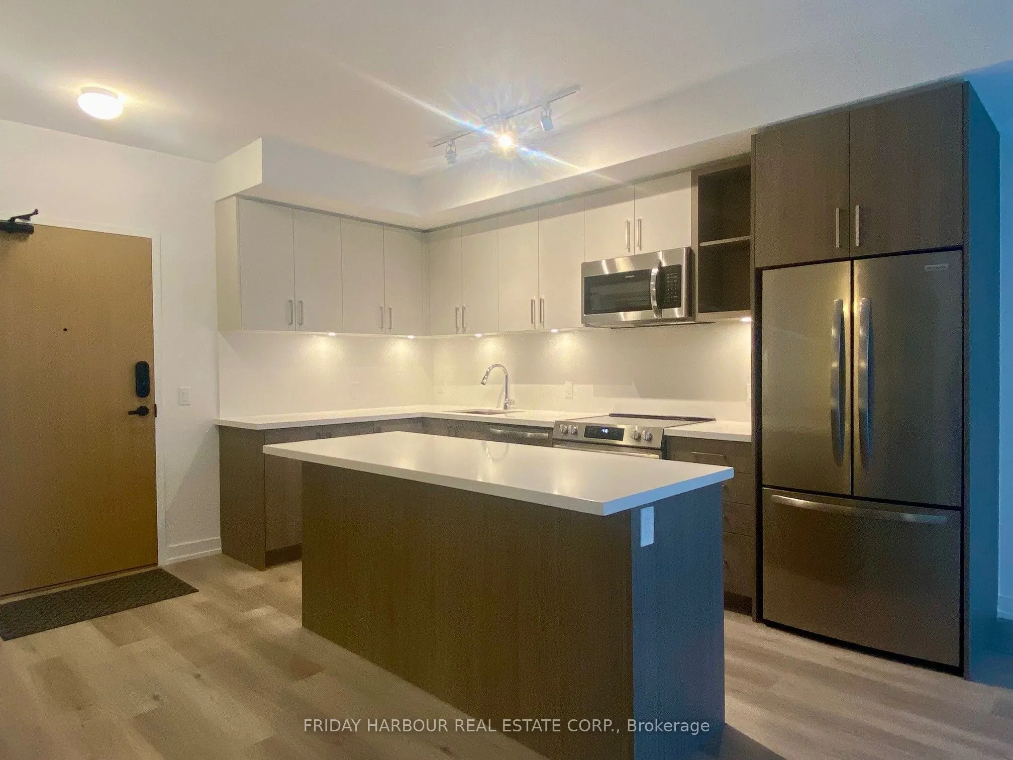 333 Sunseeker Avenue #254