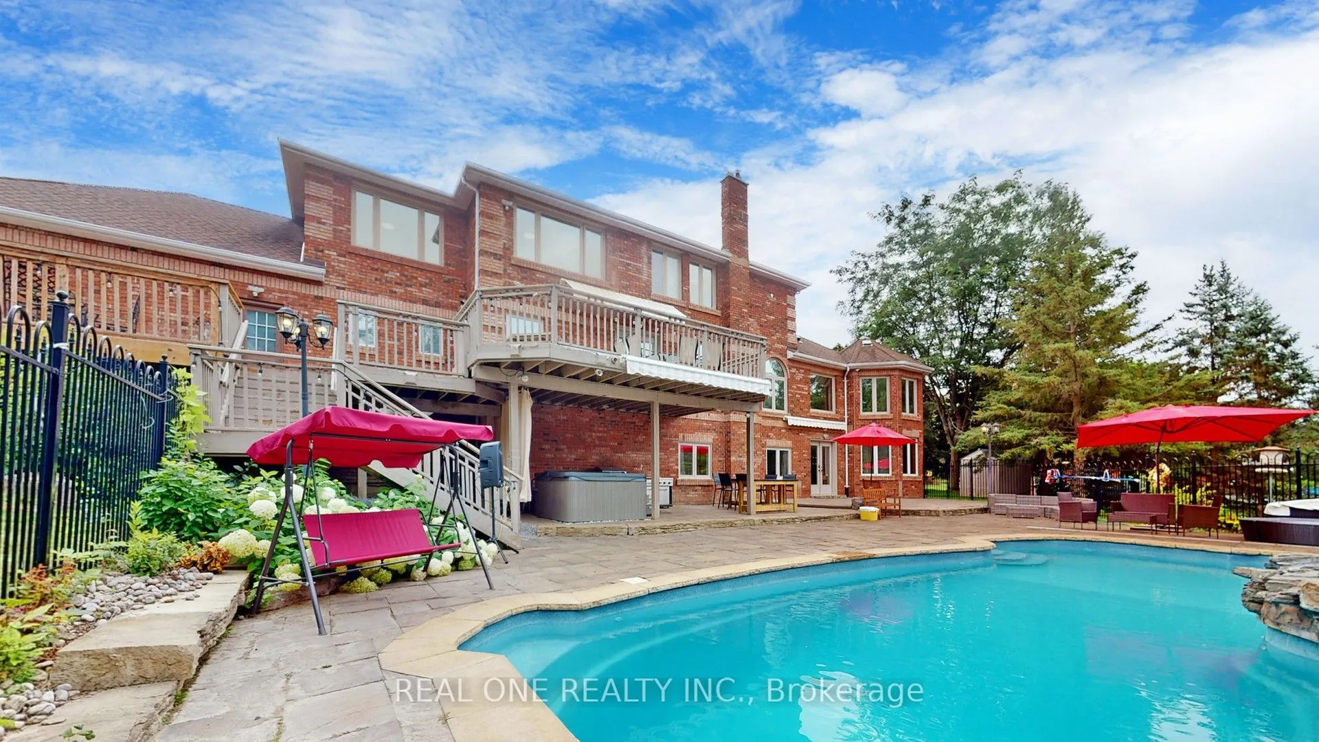12 Jarvis Avenue