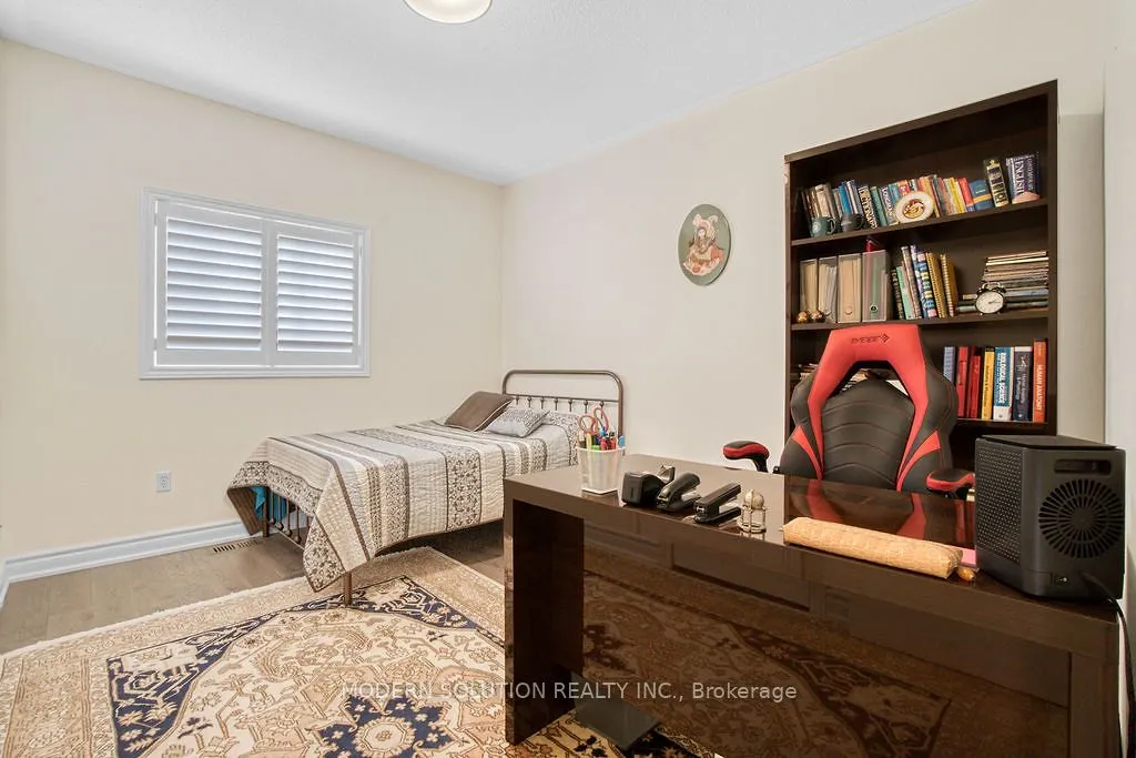 119 Blackthorn Drive