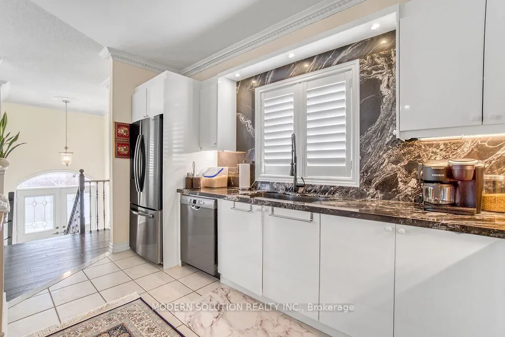 119 Blackthorn Drive
