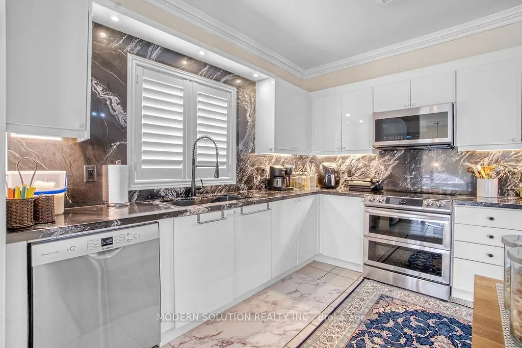 119 Blackthorn Drive