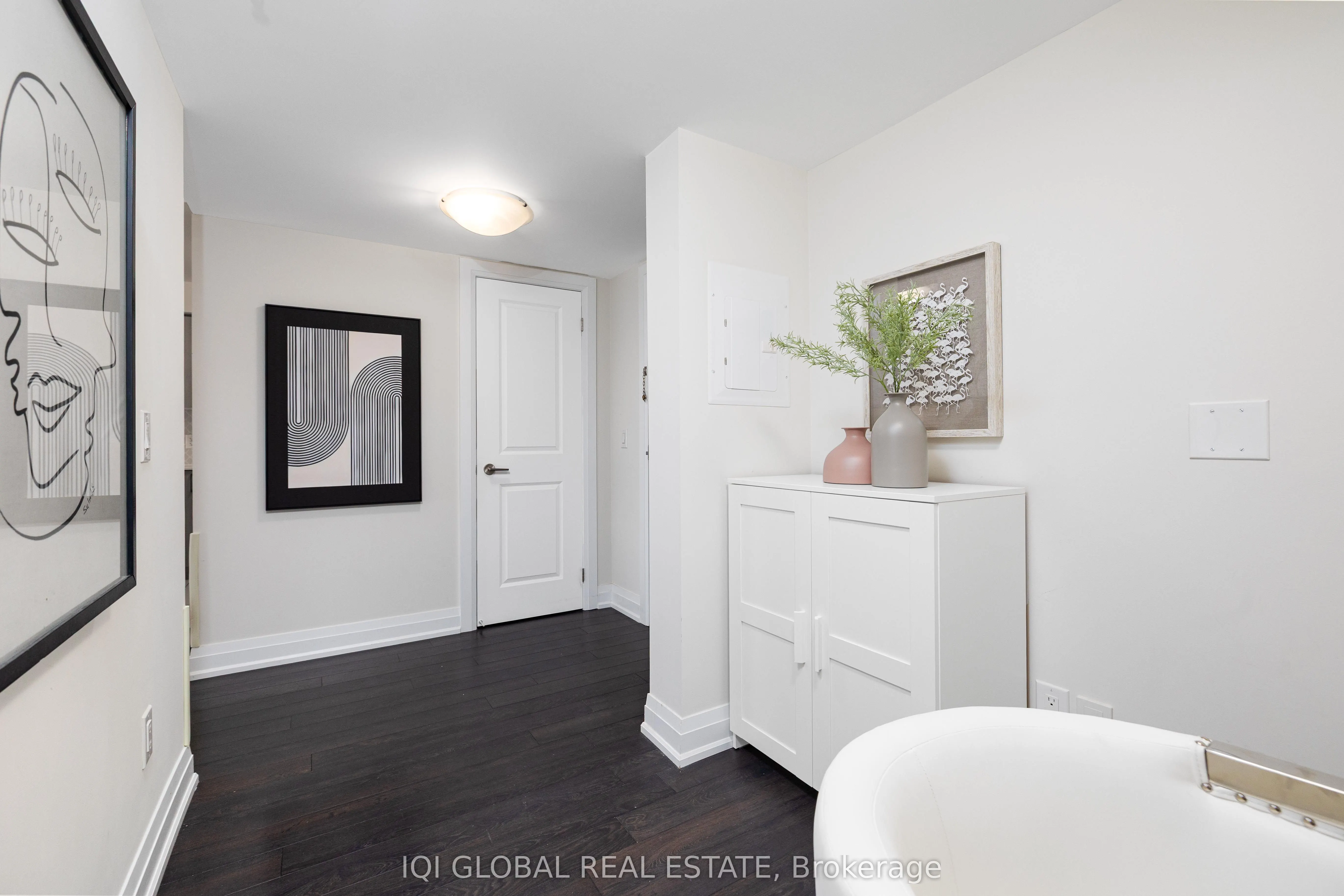 481 Rupert Avenue #2205