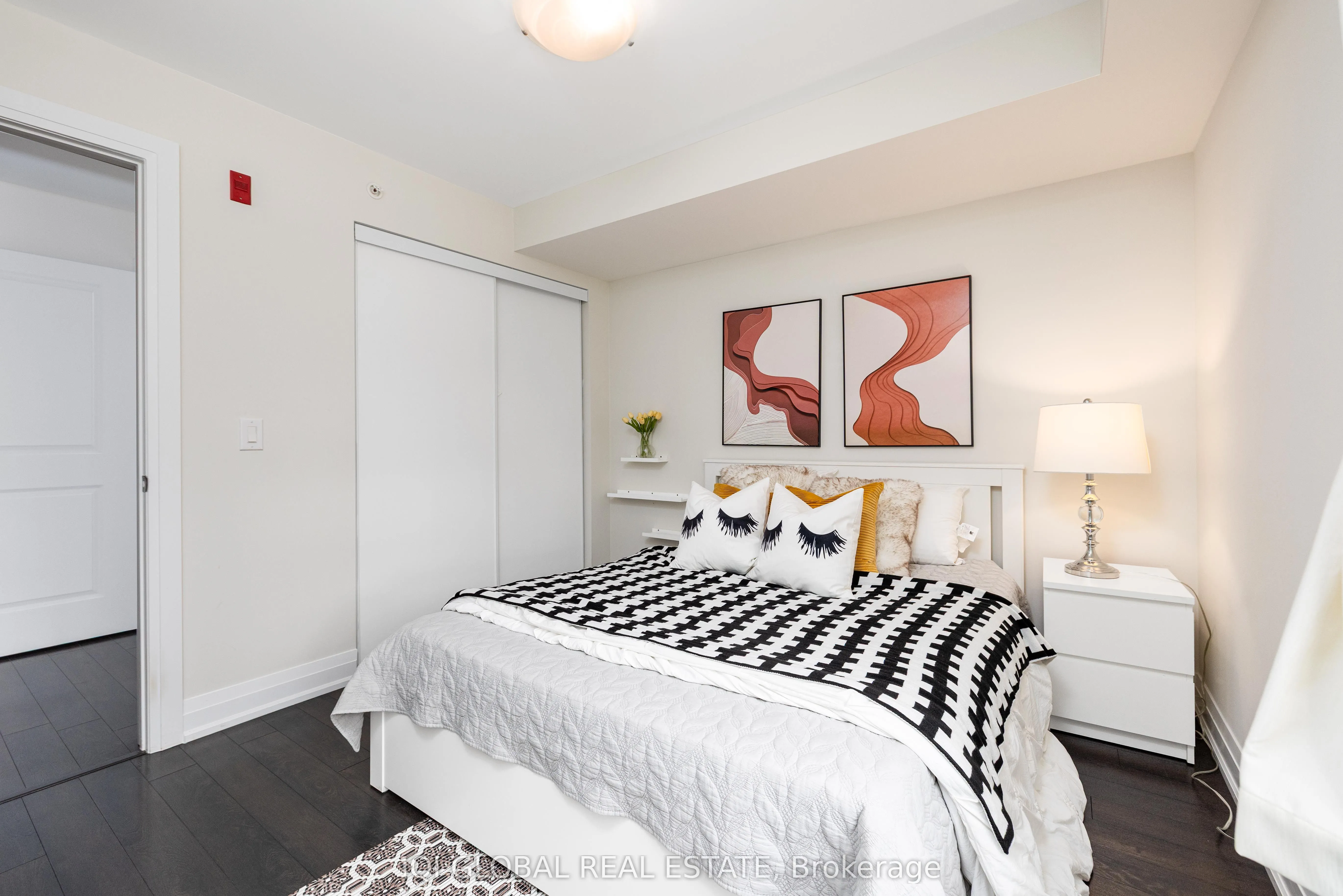 481 Rupert Avenue #2205