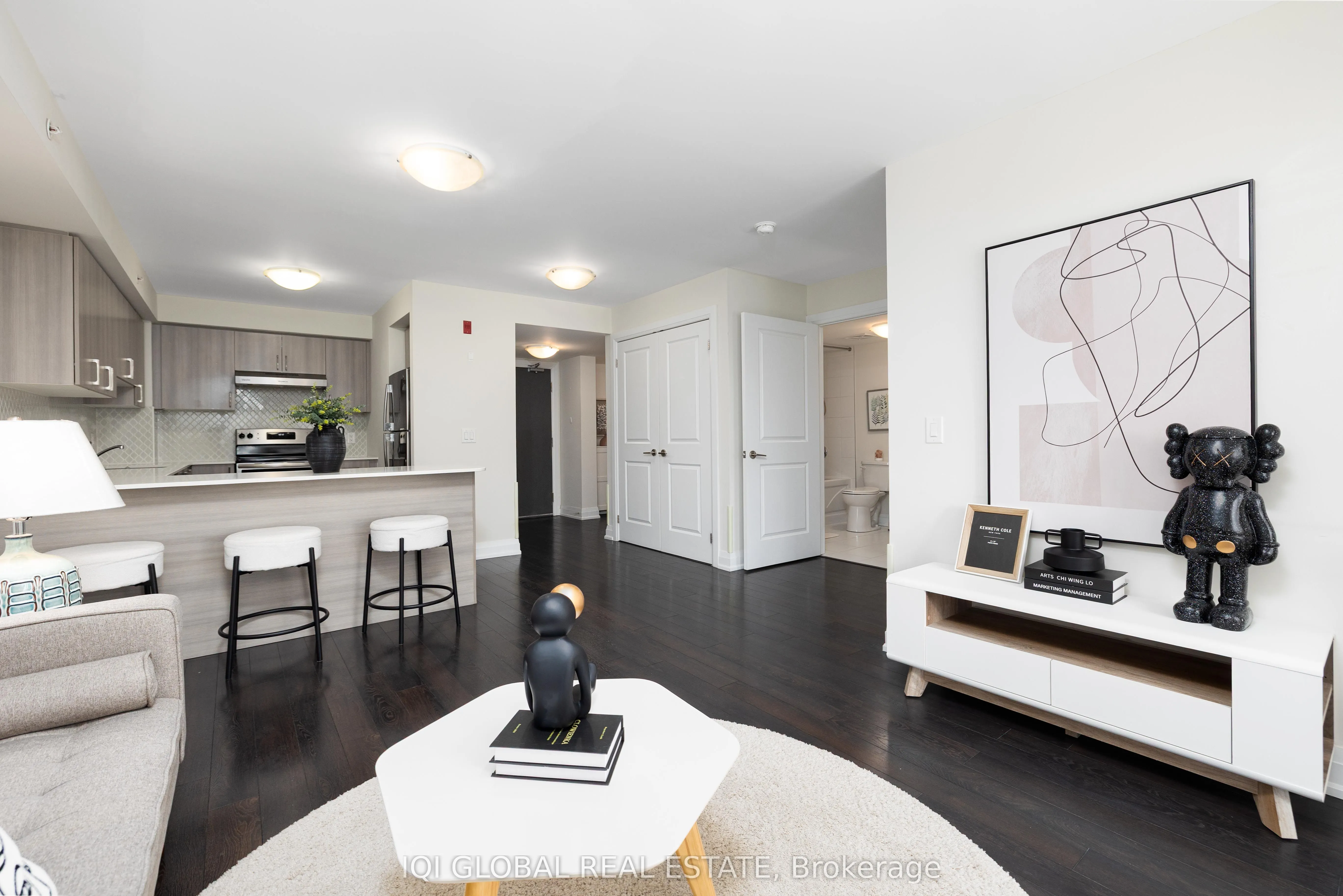 481 Rupert Avenue #2205