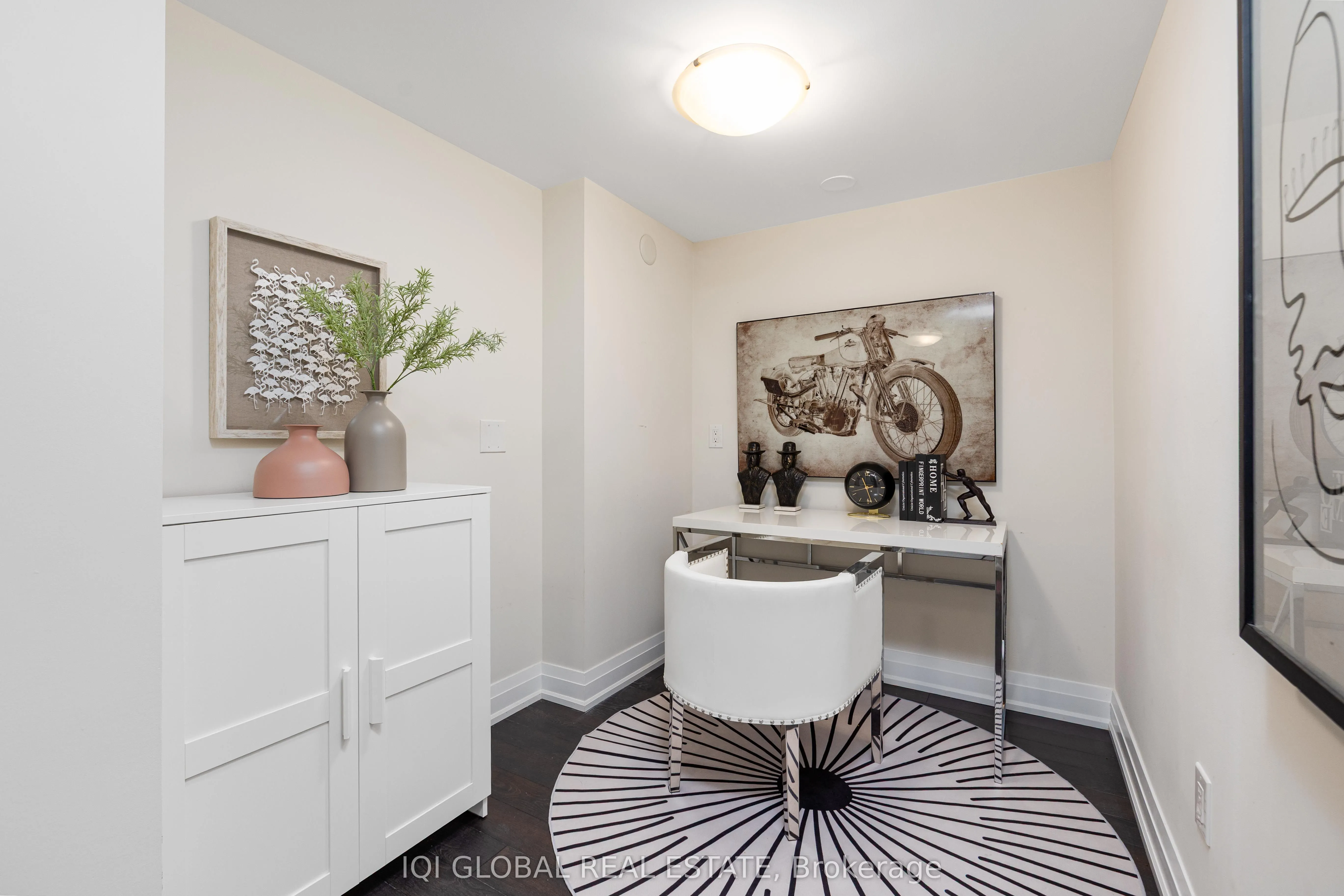 481 Rupert Avenue #2205