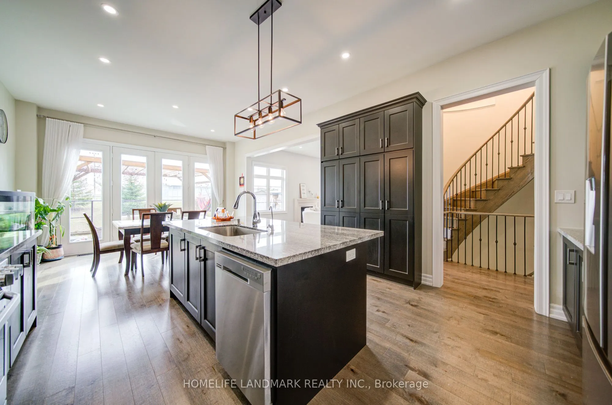 43 Mike Boshevski Court