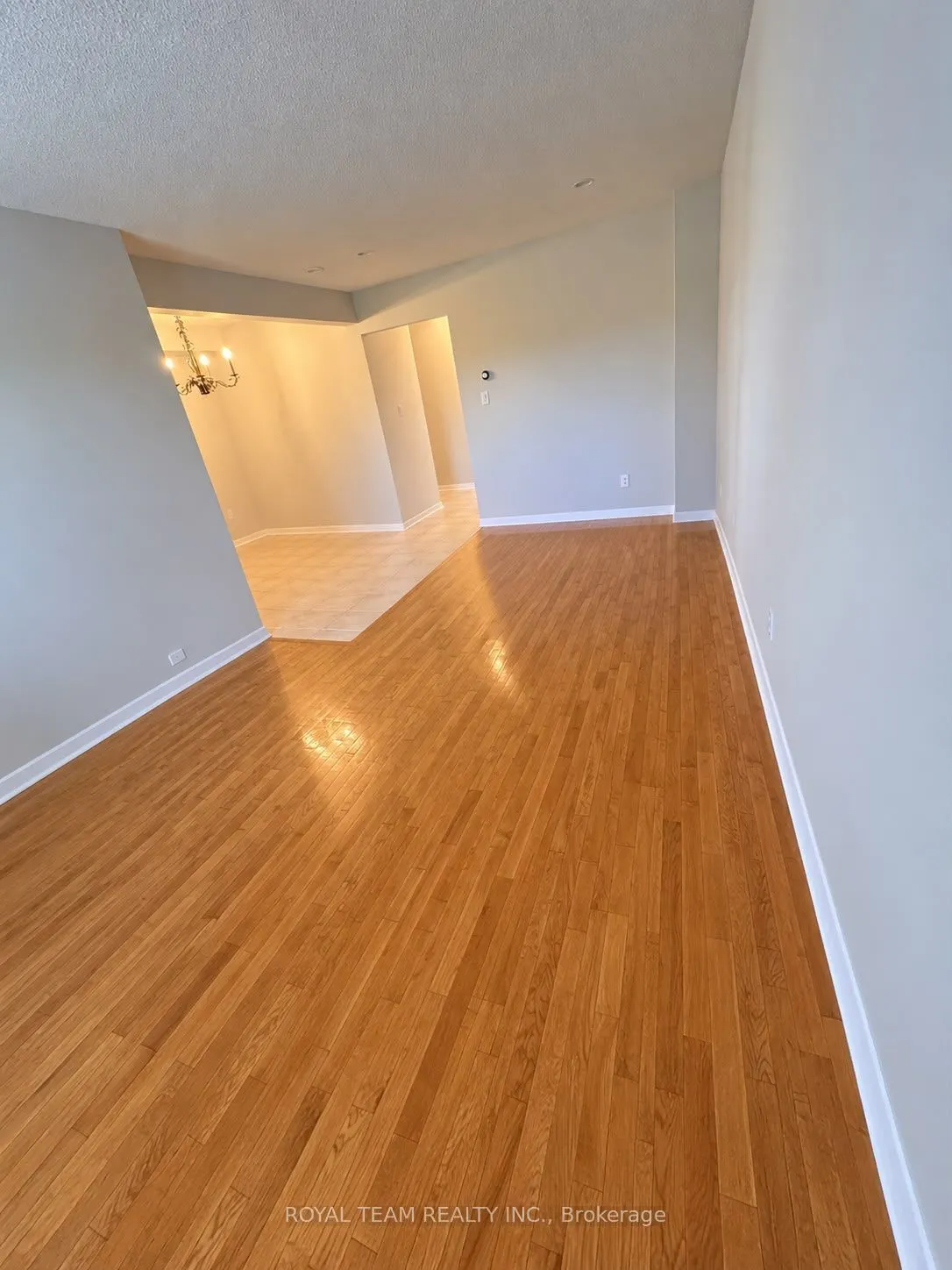28 Oakmount Crescent
