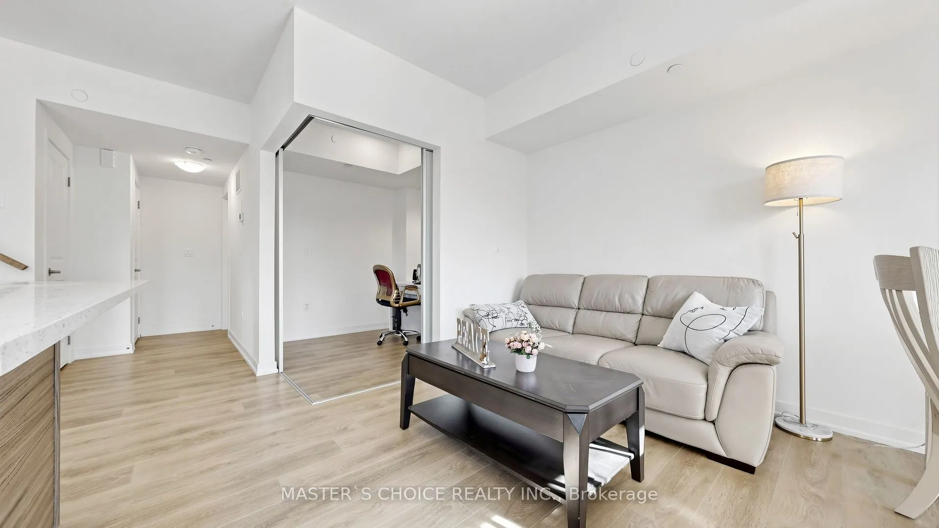 56 Elizabeth Street #1404