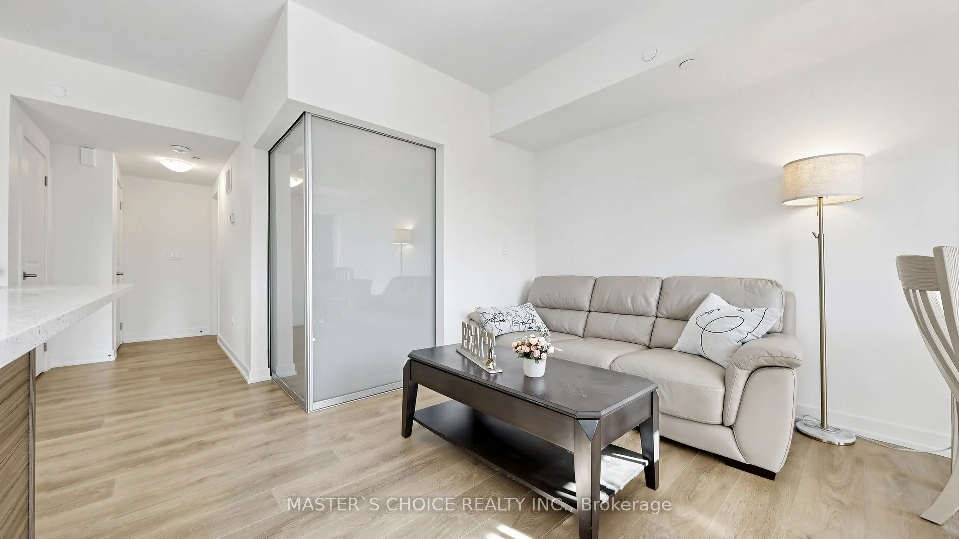 56 Elizabeth Street #1404