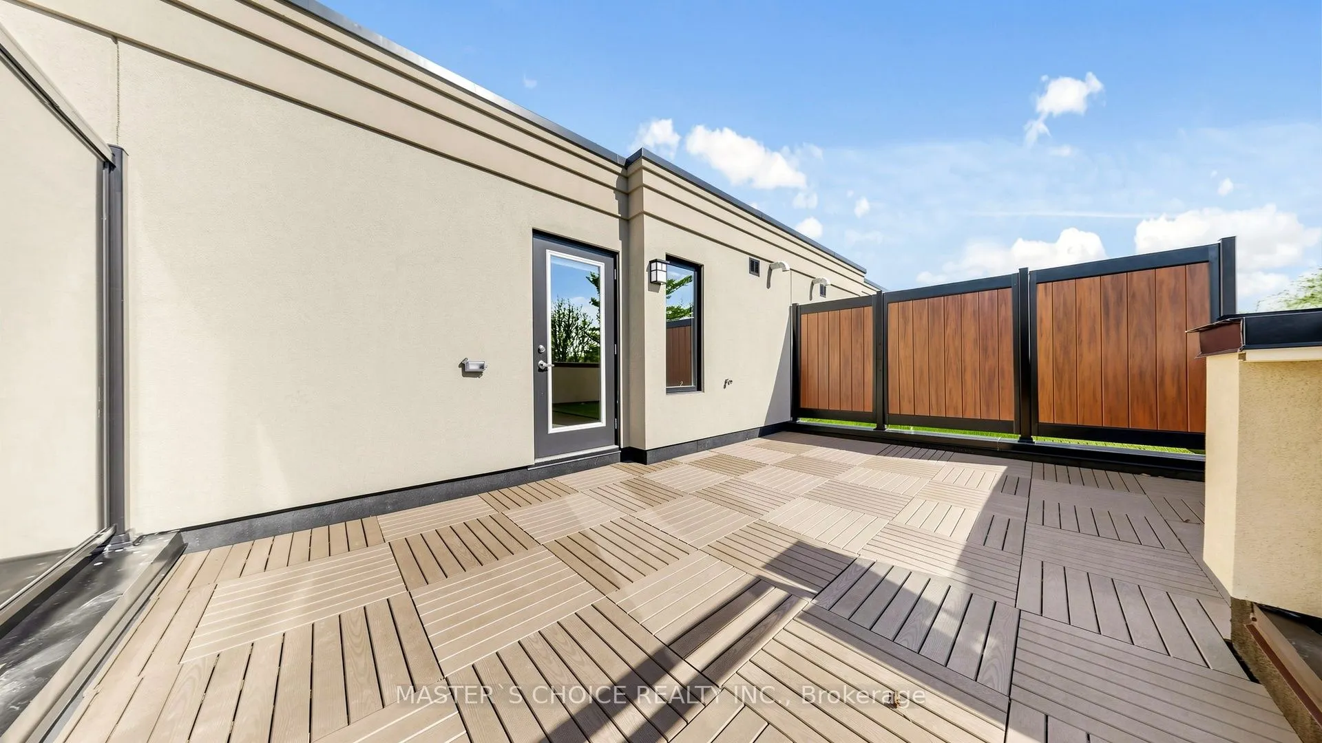 56 Elizabeth Street #1404