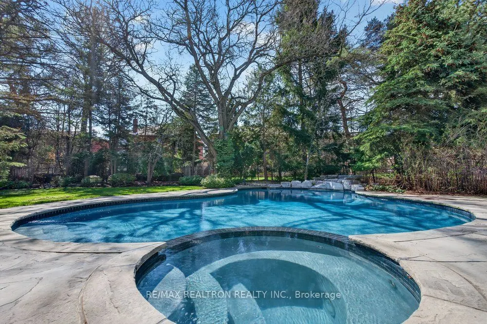 75 Arnold Avenue