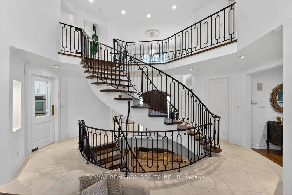 75 Arnold Avenue