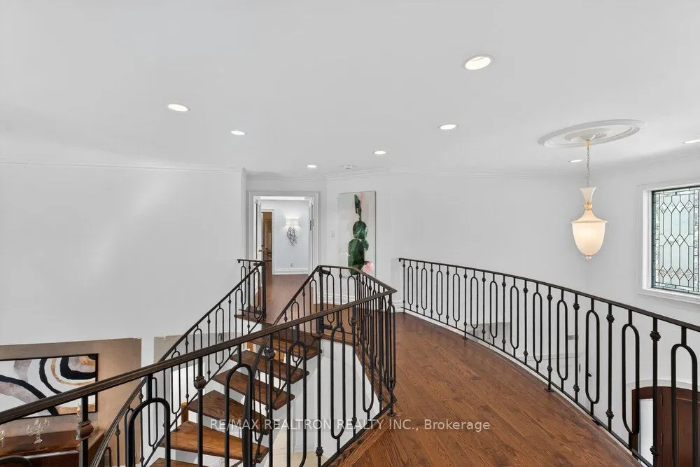 75 Arnold Avenue