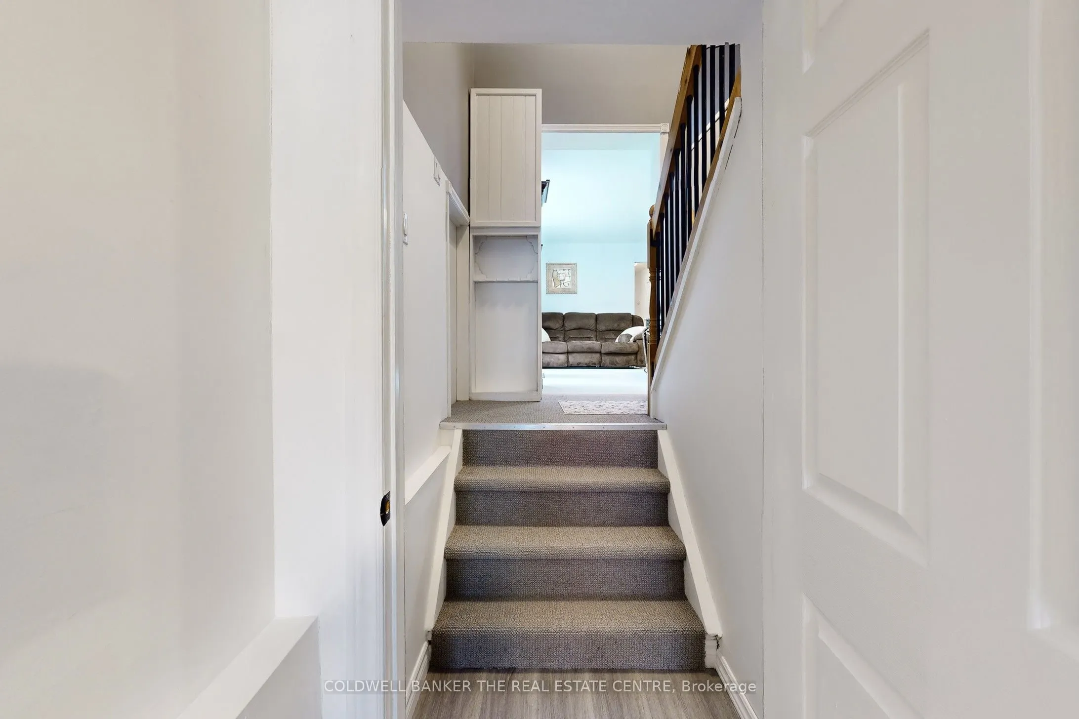 8352 Main Lisle Street