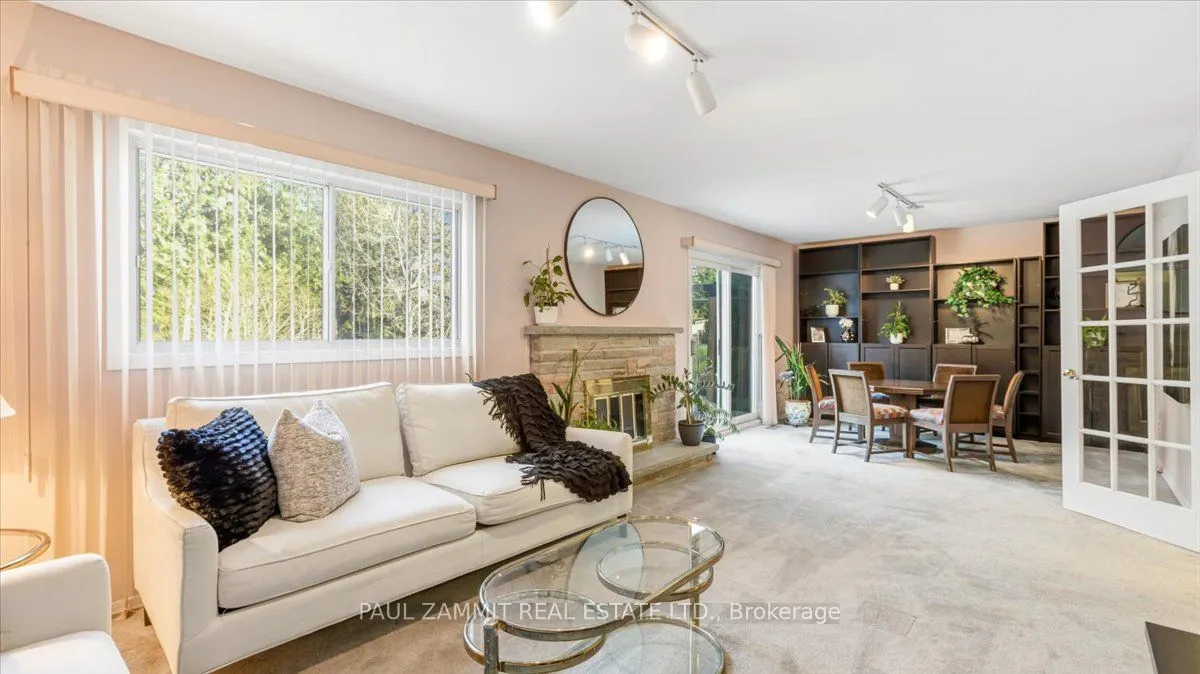 27 Ladyslipper Court