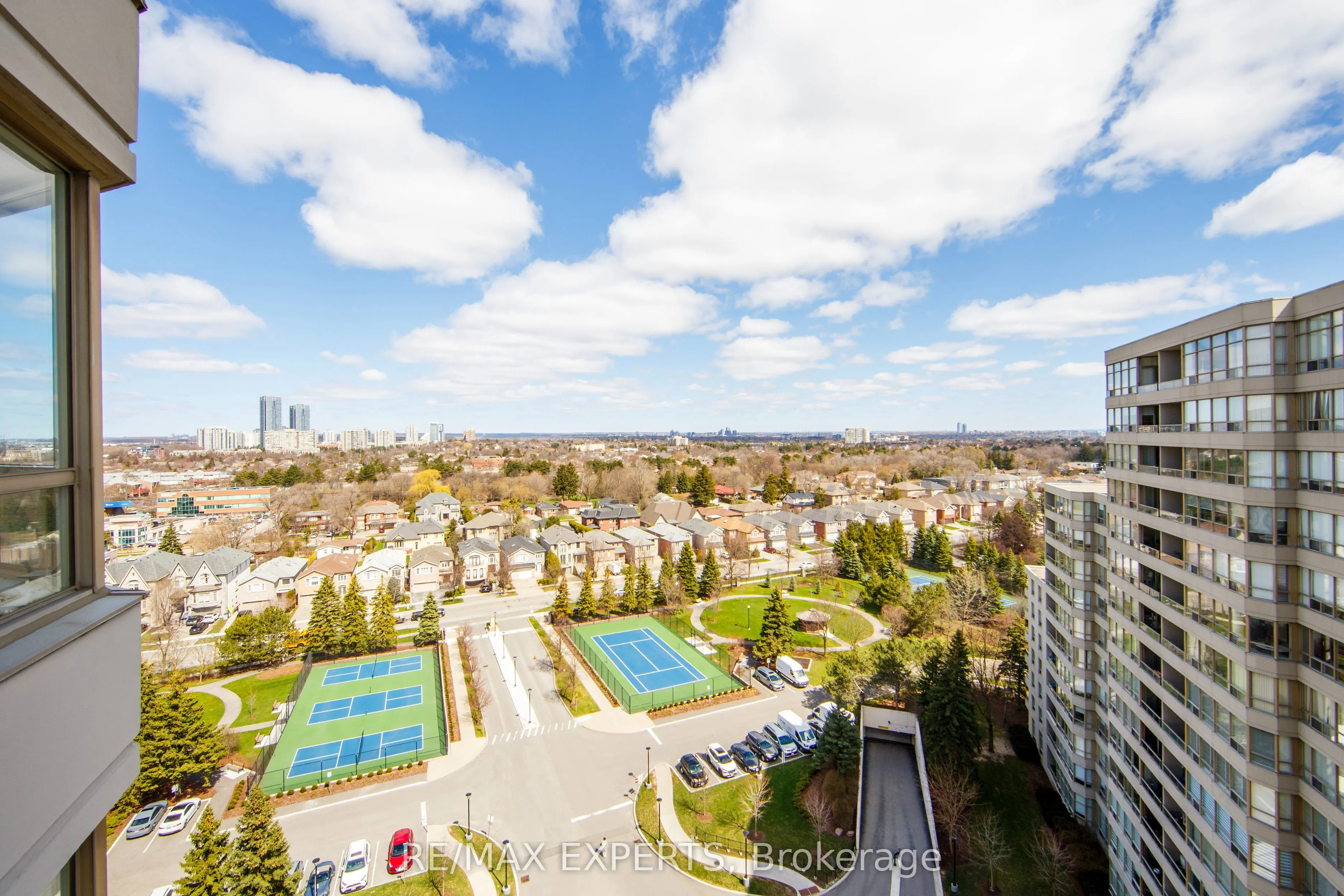 7 Townsgate Drive #1506