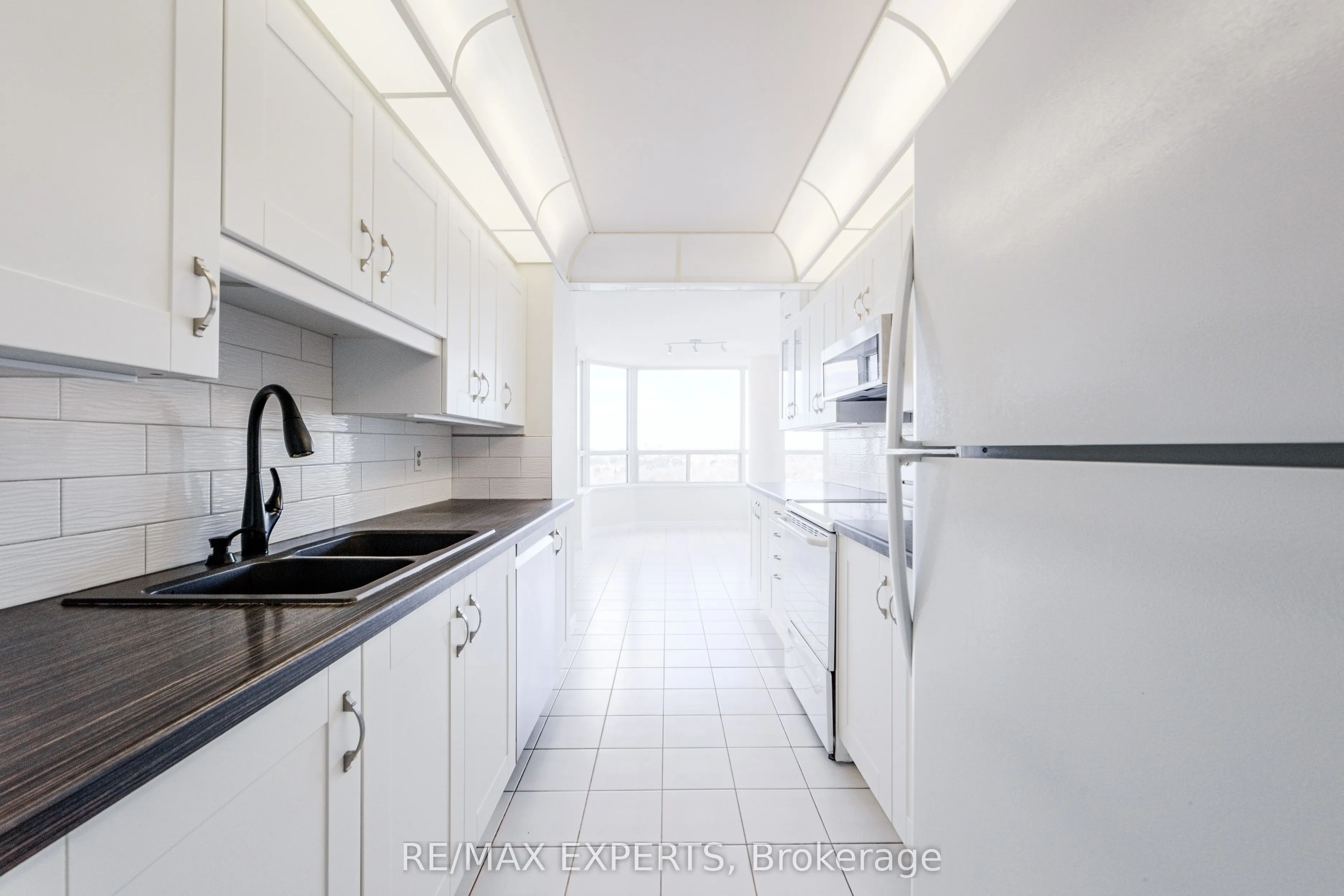 7 Townsgate Drive #1506
