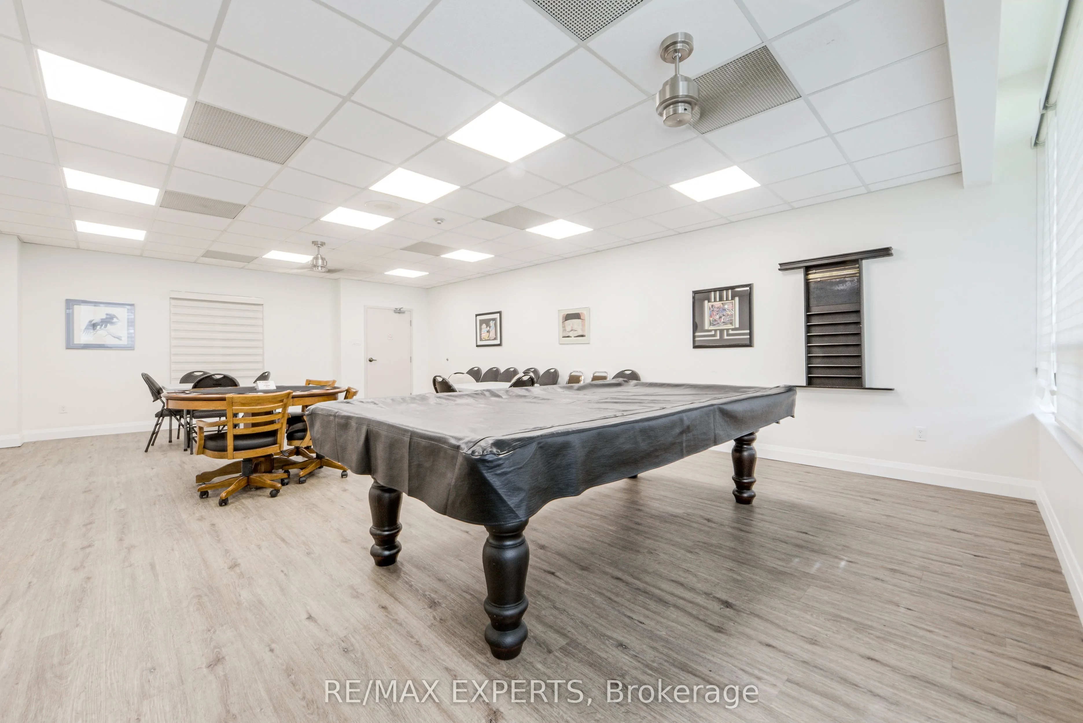 7 Townsgate Drive #1506