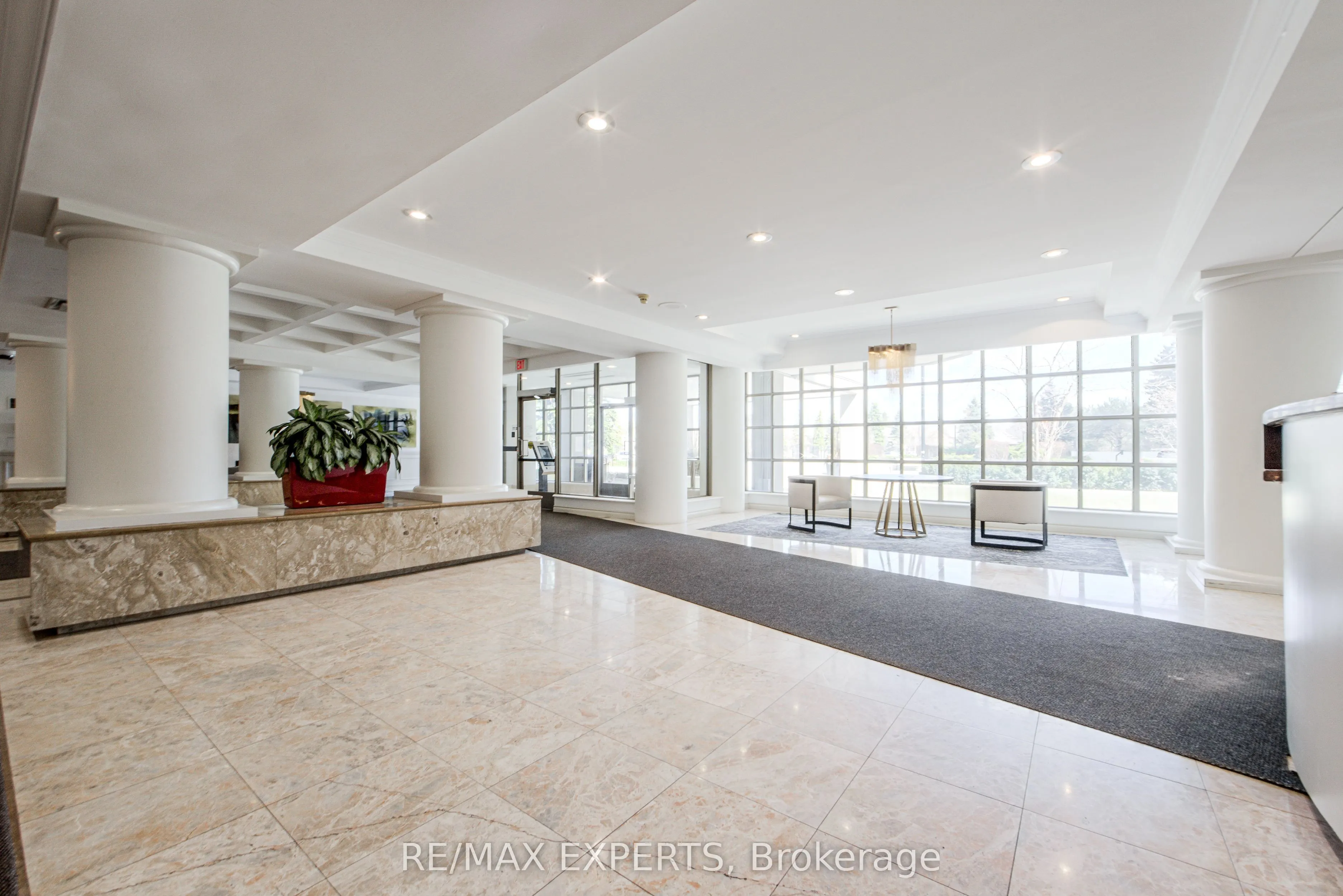 7 Townsgate Drive #1506