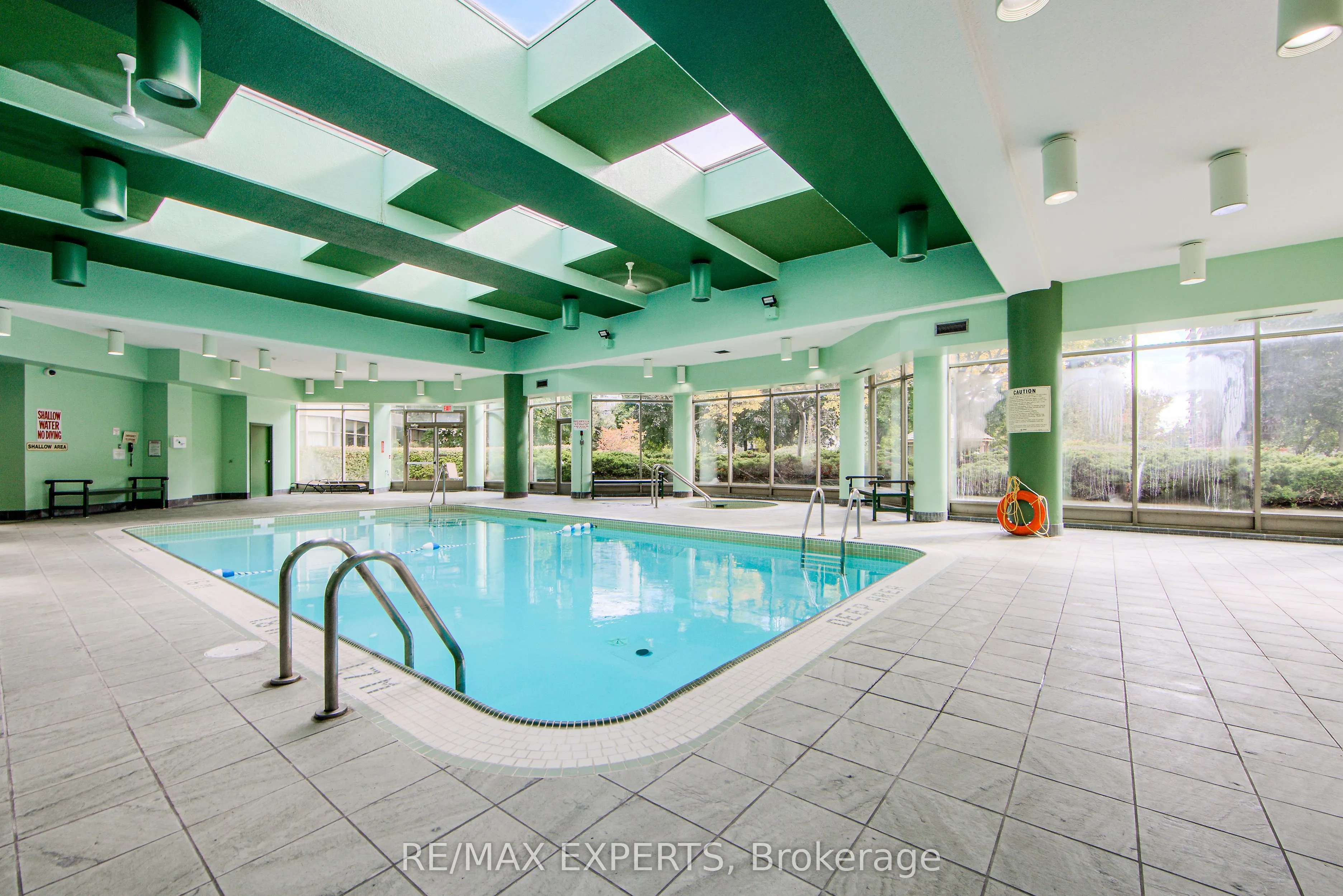 7 Townsgate Drive #1506