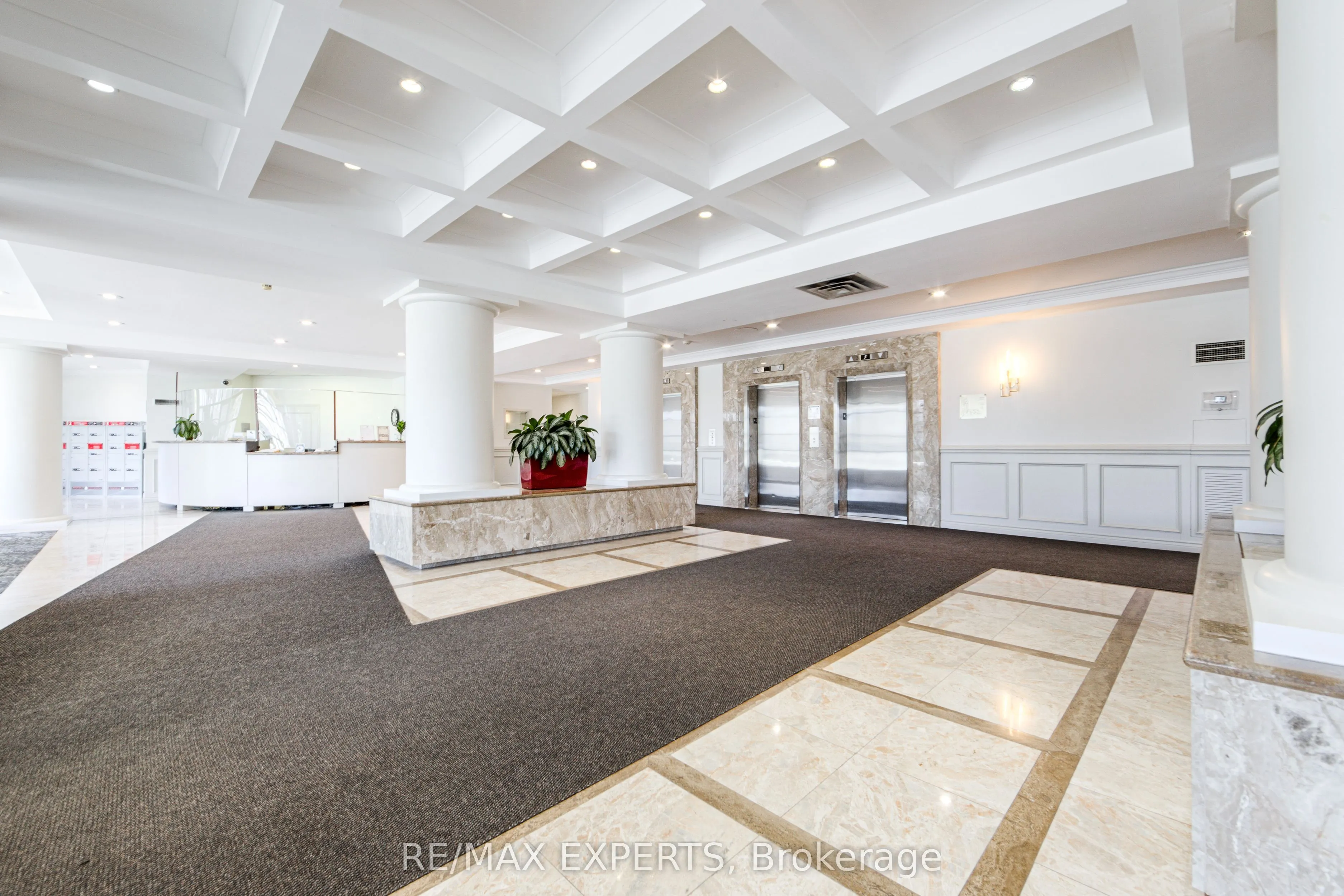 7 Townsgate Drive #1506