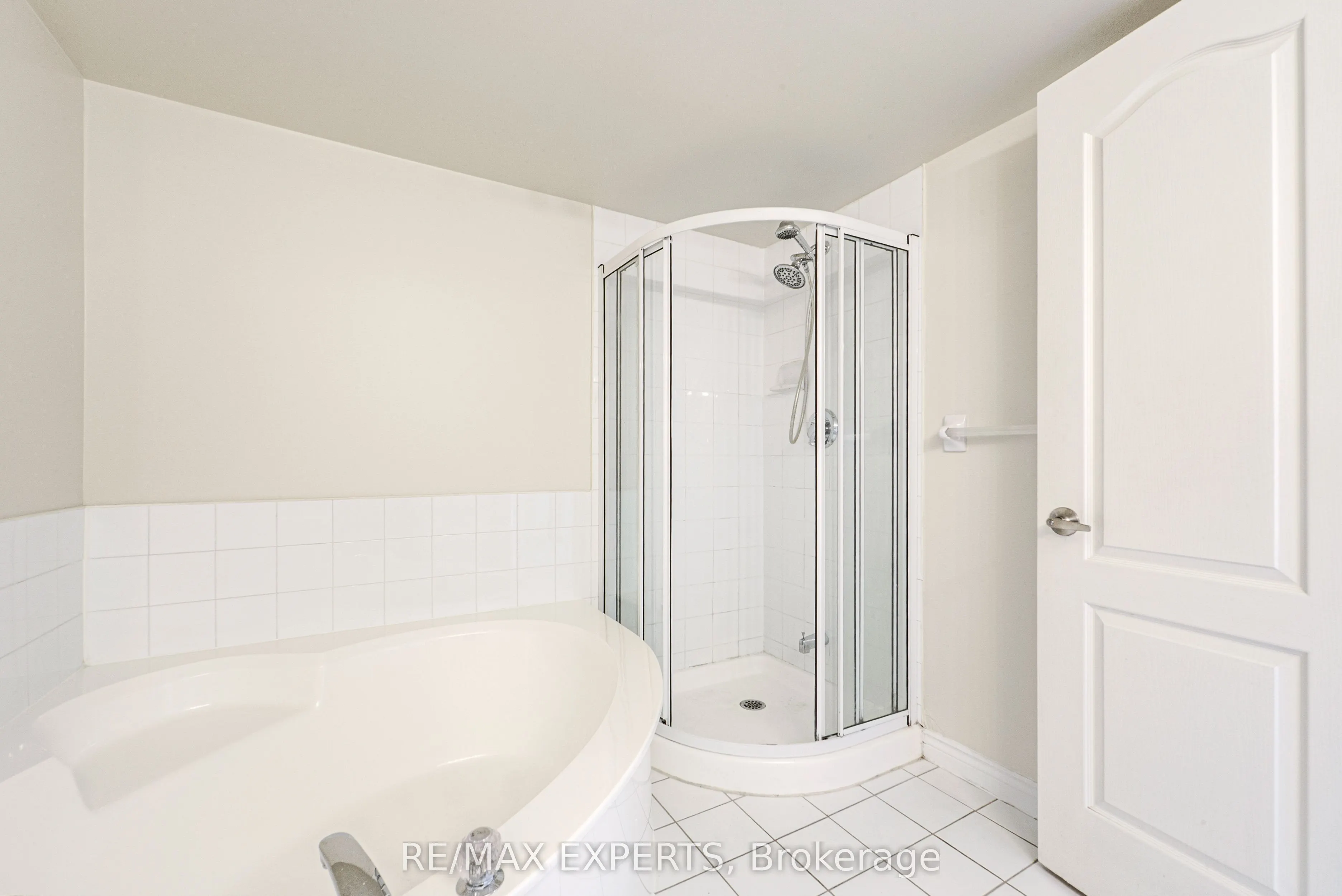 7 Townsgate Drive #1506