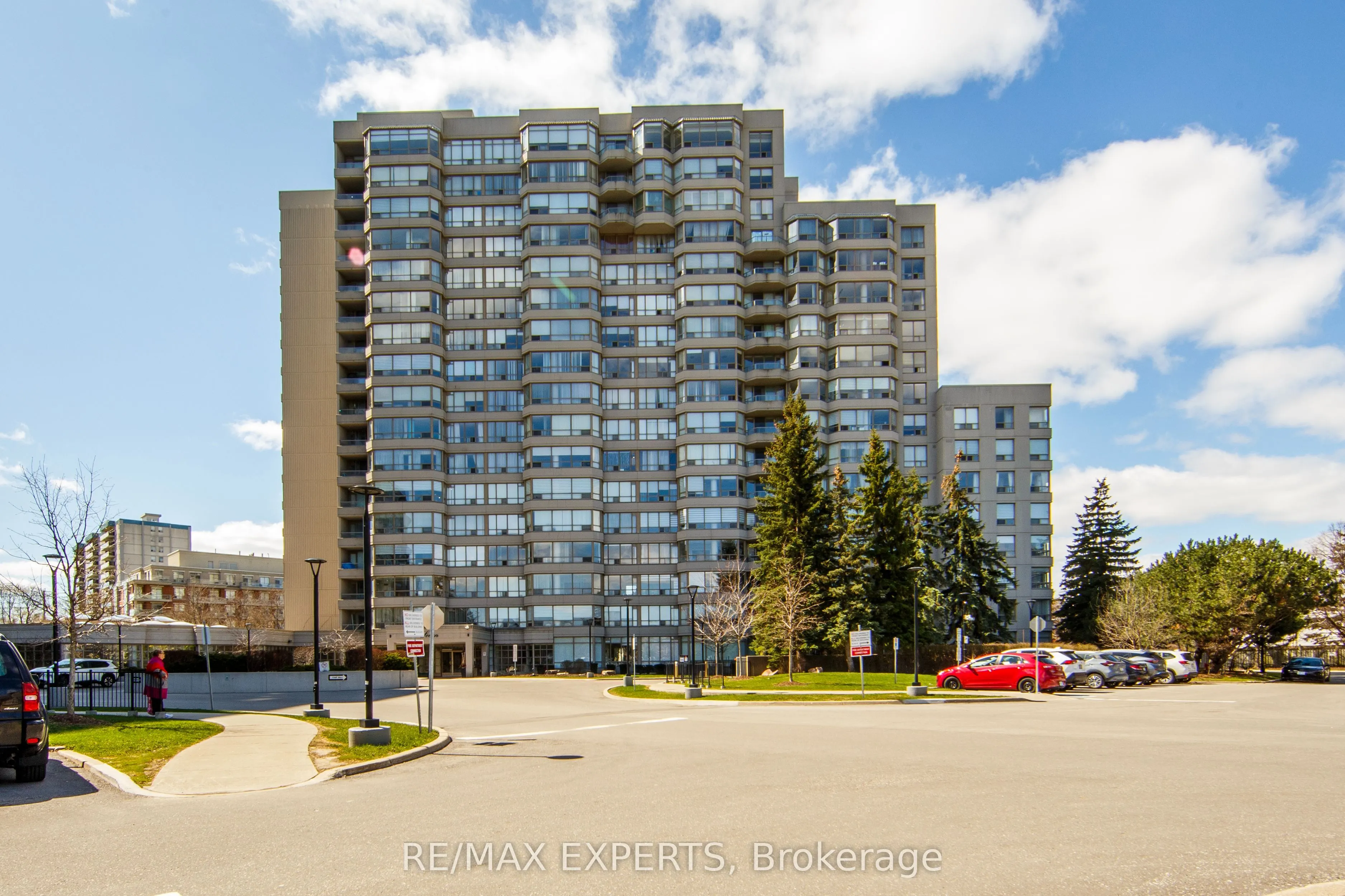 7 Townsgate Drive #1506