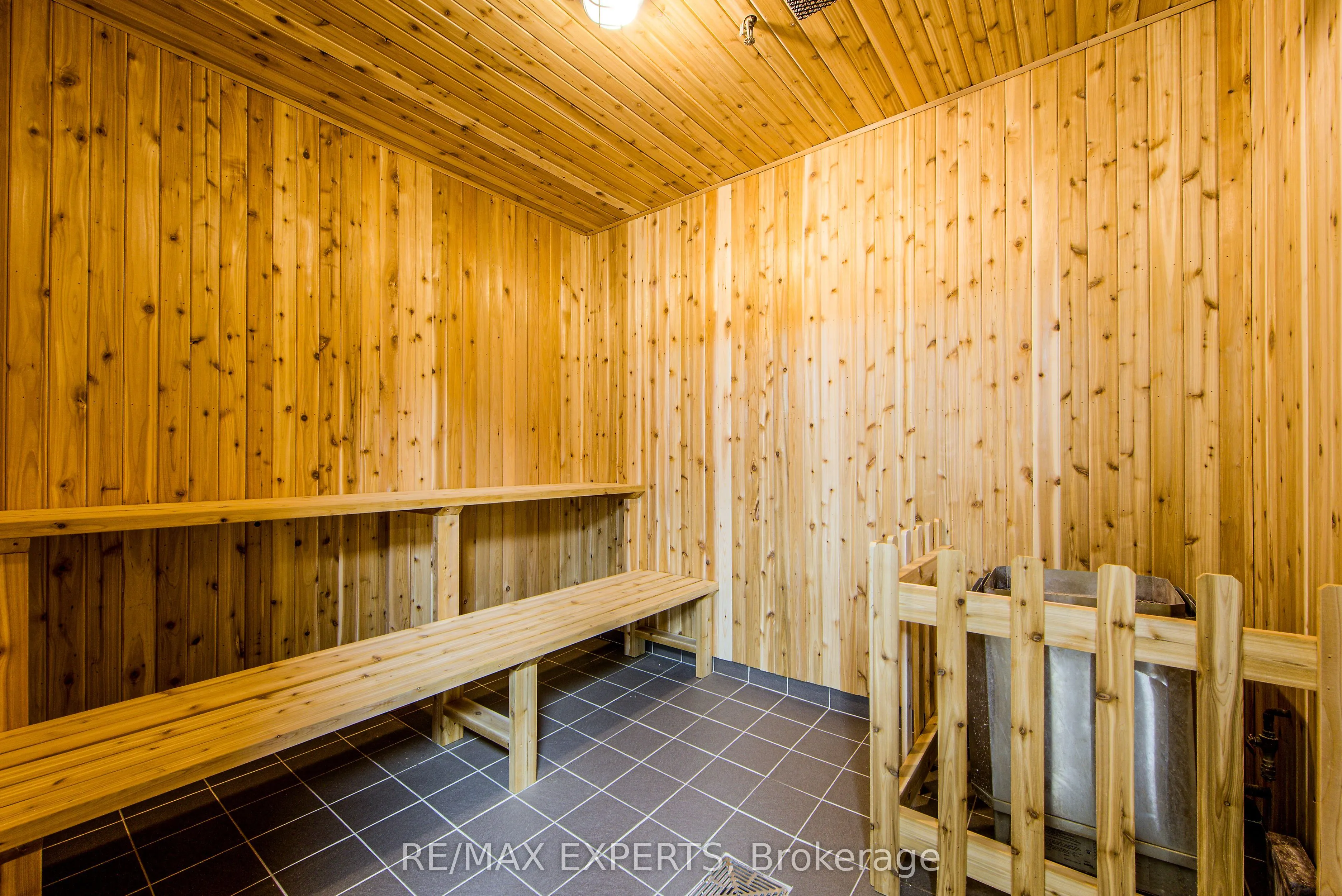 7 Townsgate Drive #1506