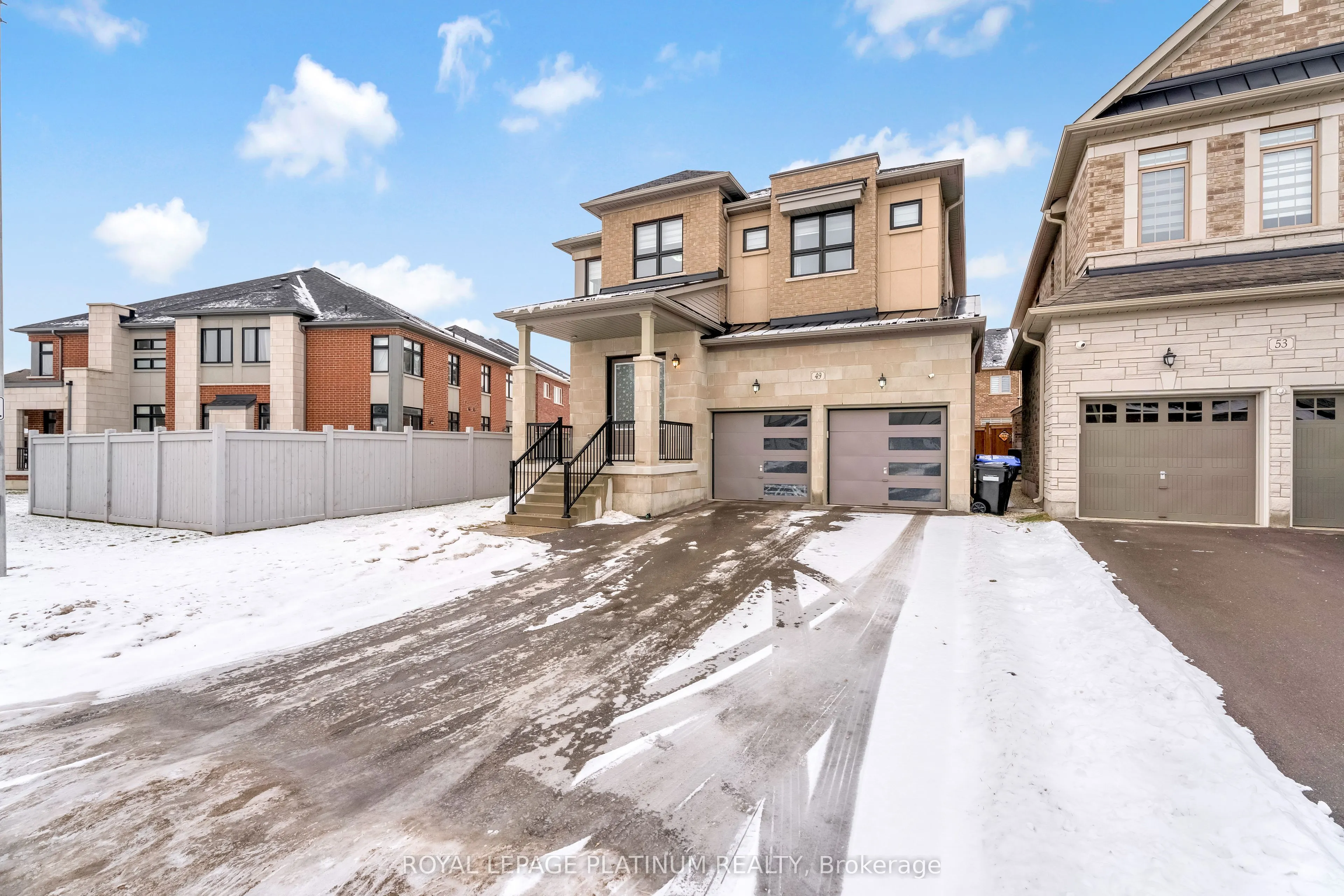 49 Westlake Crescent