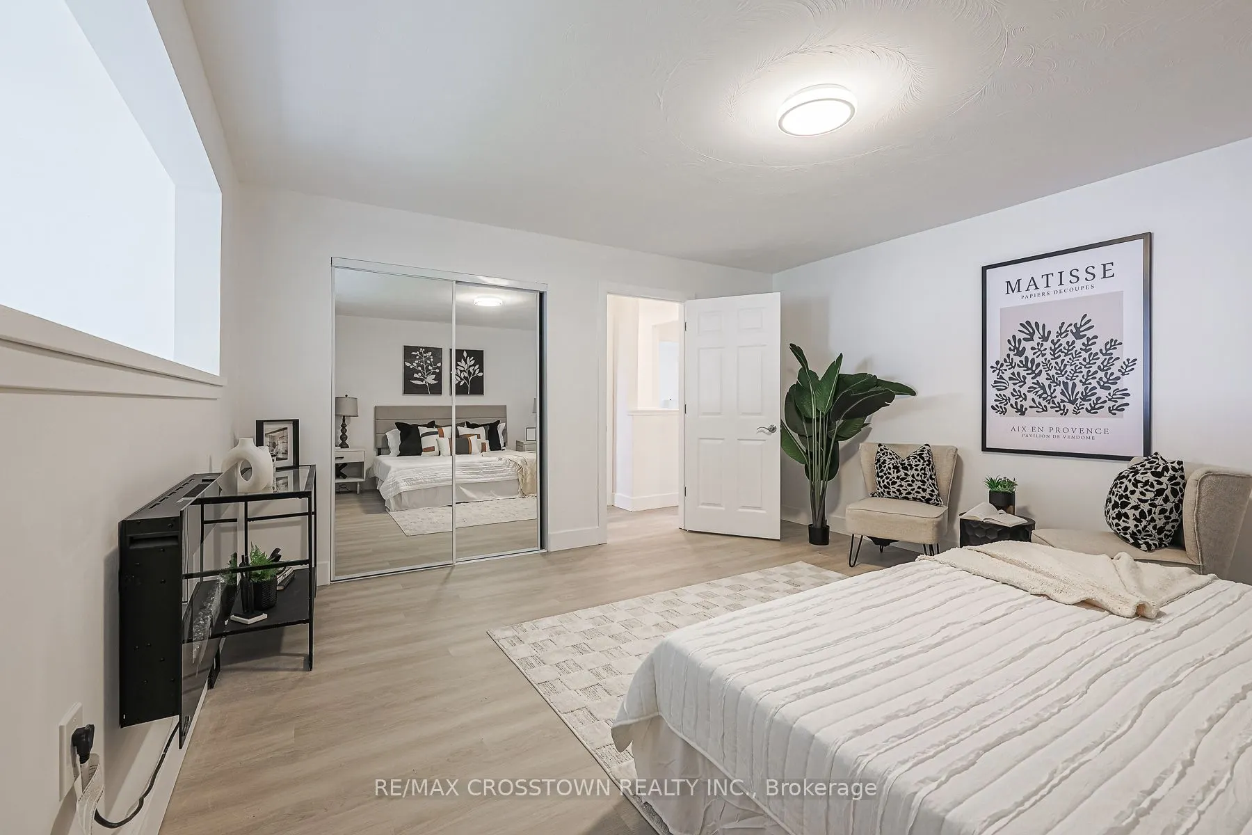 128 Moores Beach Road