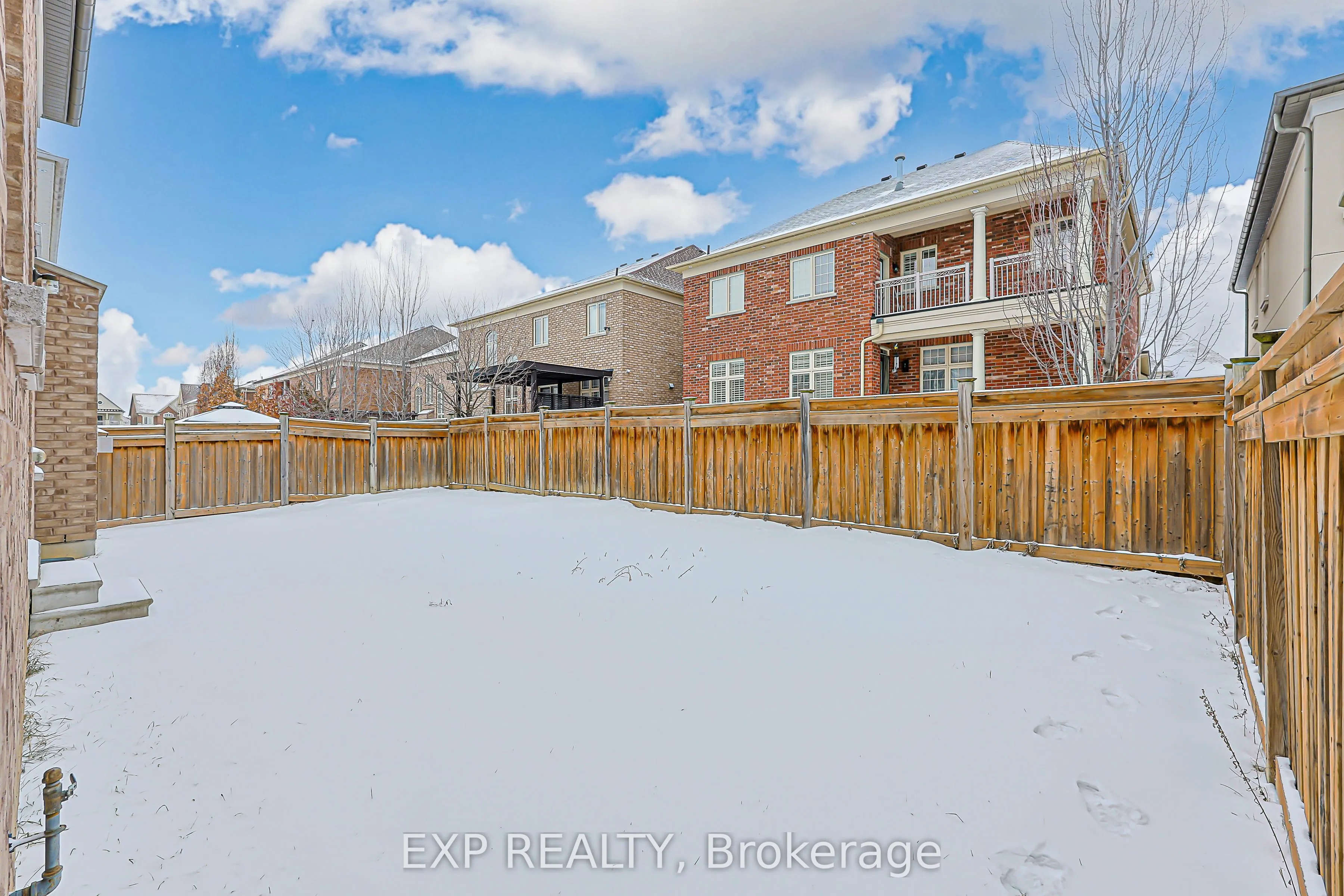 95 Chesney Crescent