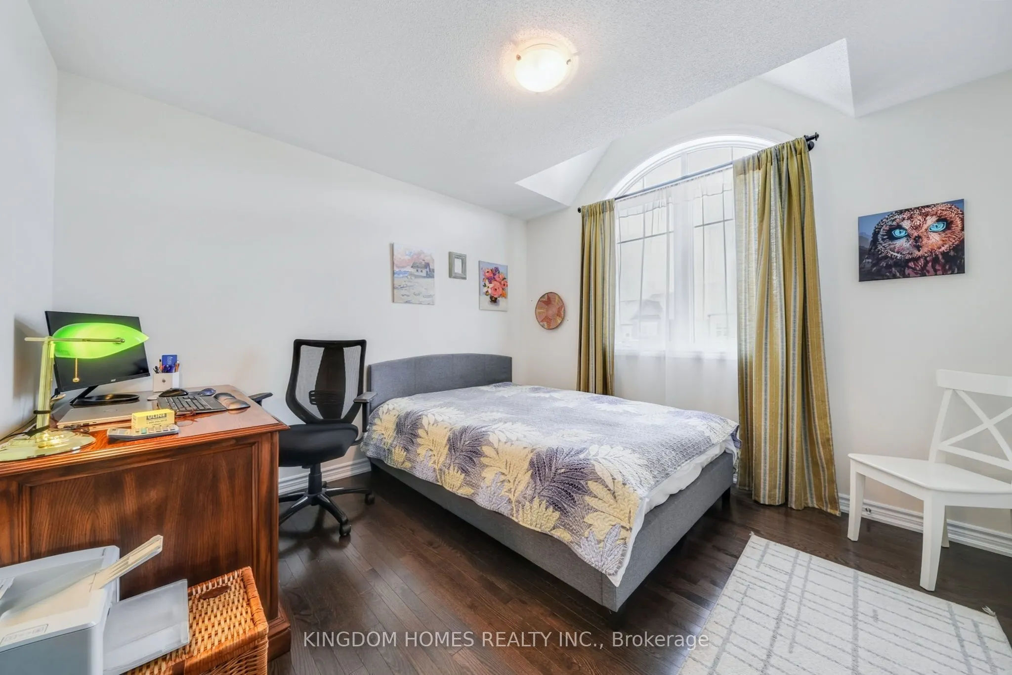 1152 Peelar Crescent