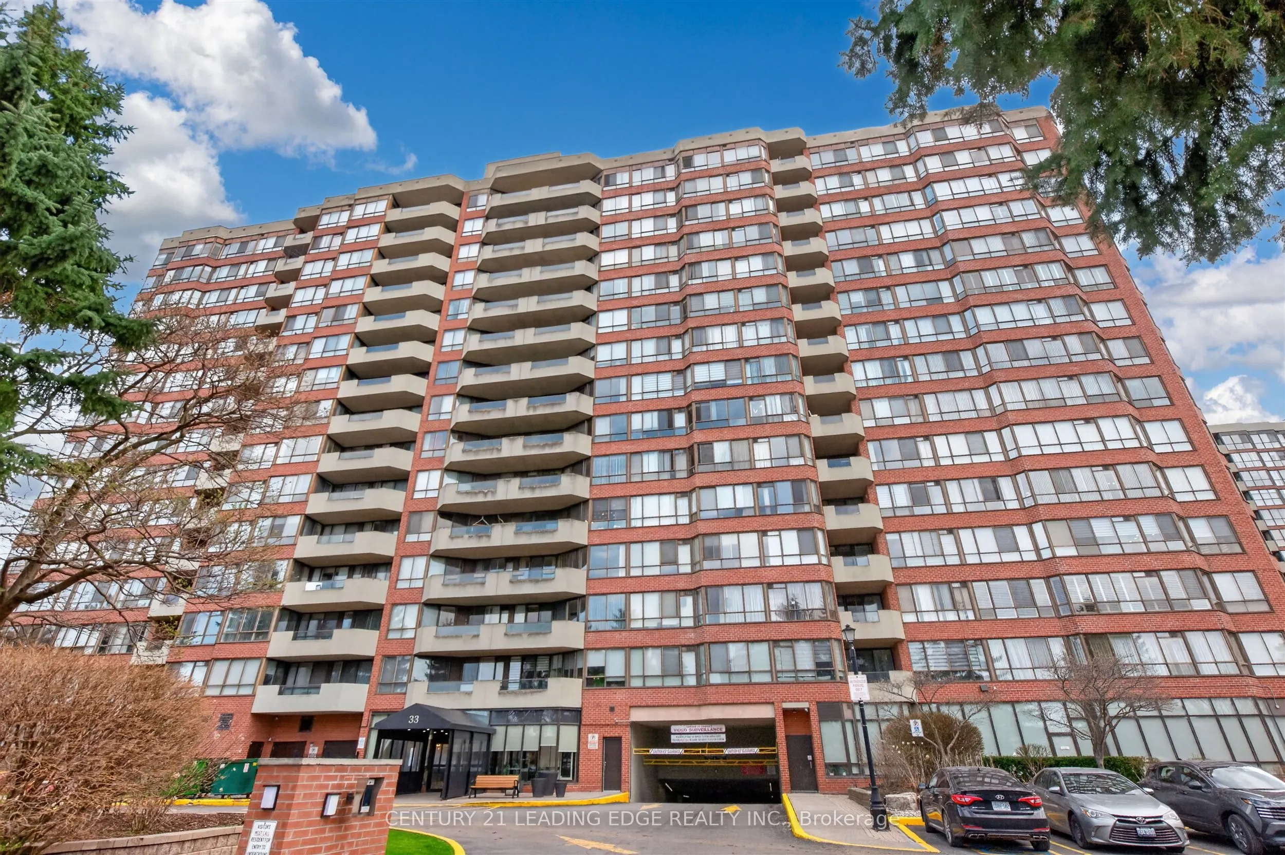 33 Weldrick Road E #1011