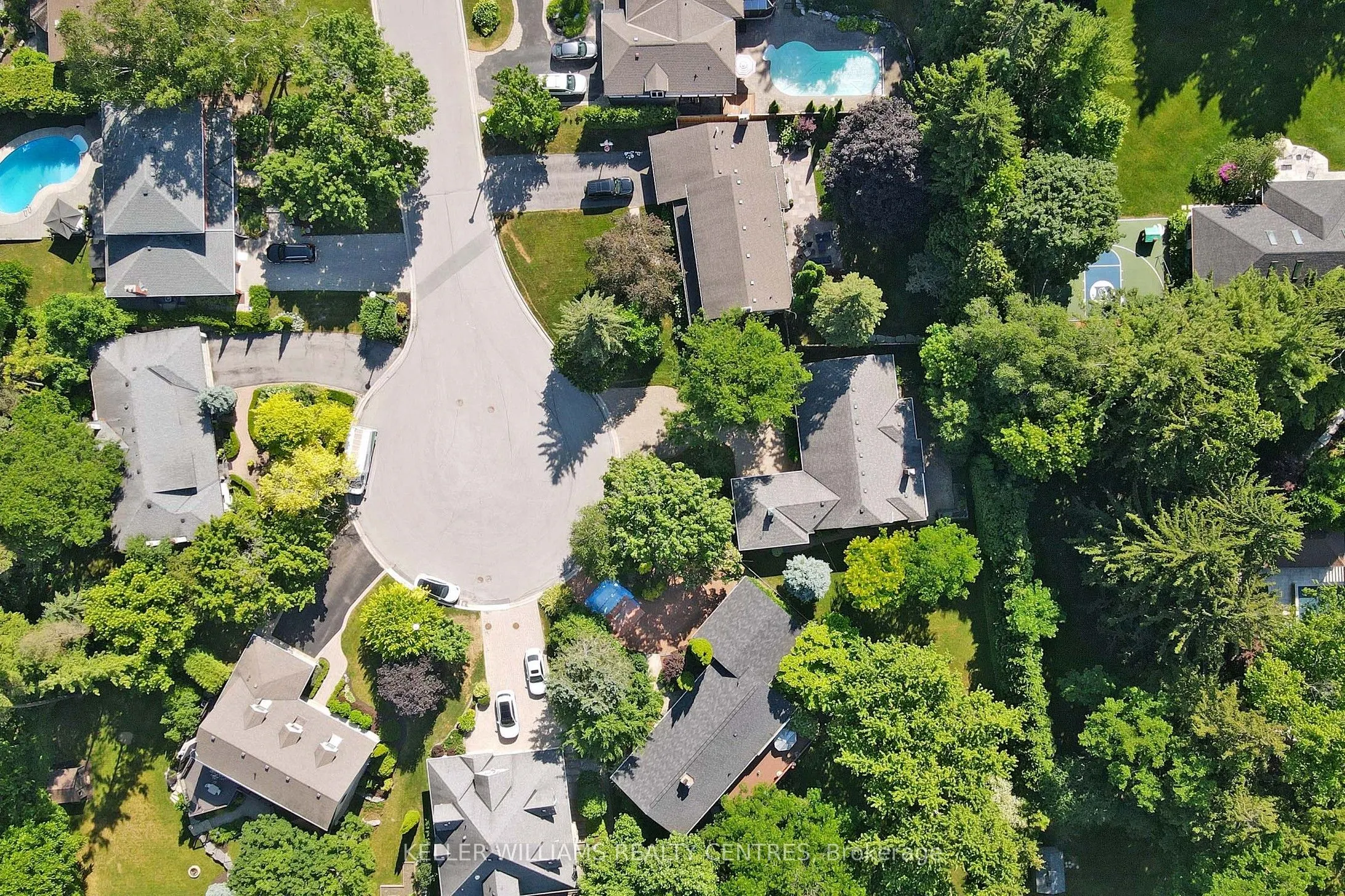 27 Hawthorne Lane